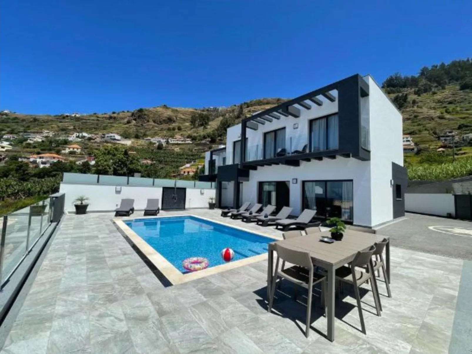 Ferienvilla mit eigenem Pool-Image-tags.info