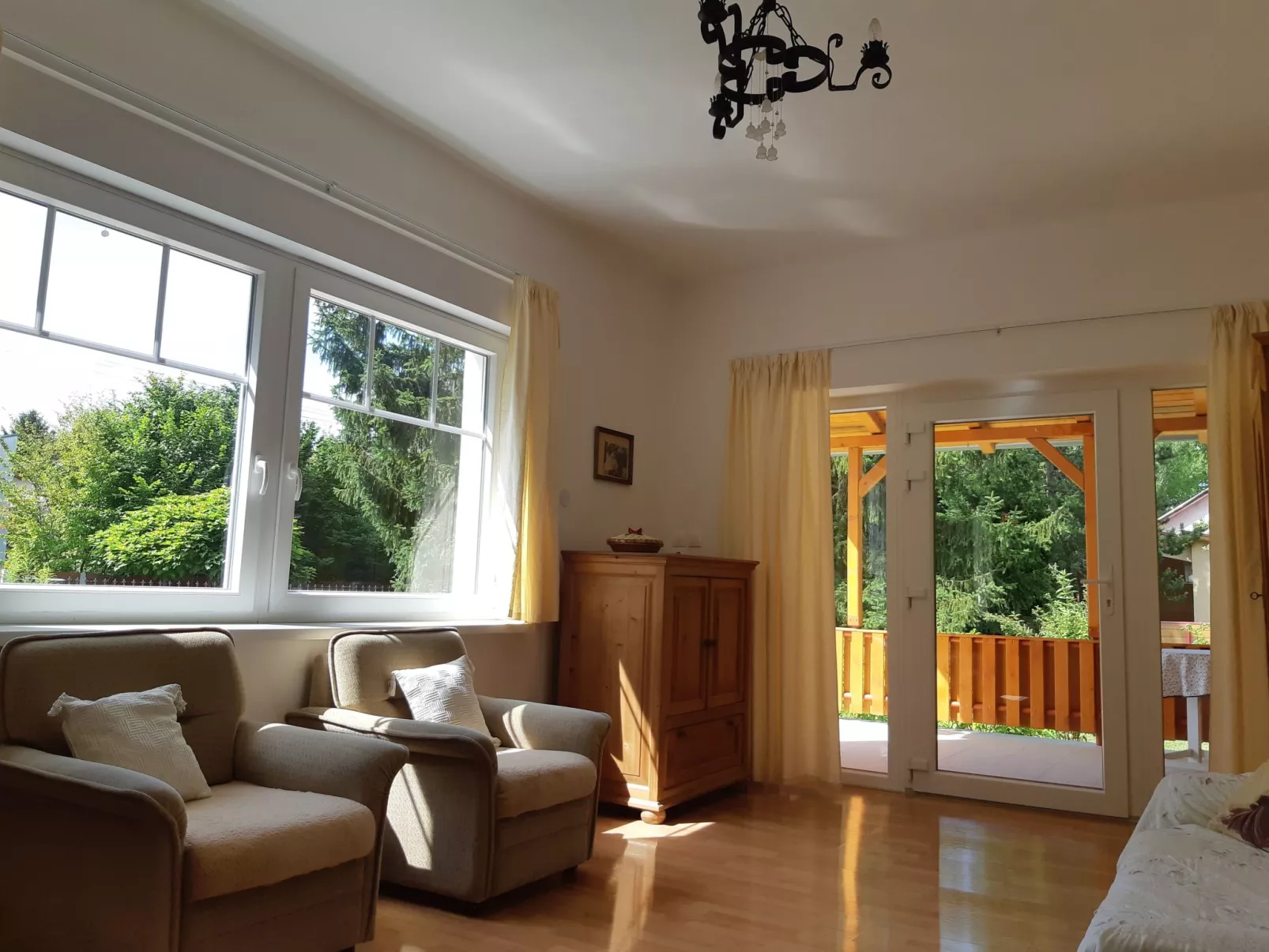 Renoviertes Haus in Zamárdi mit Großer Terrasse