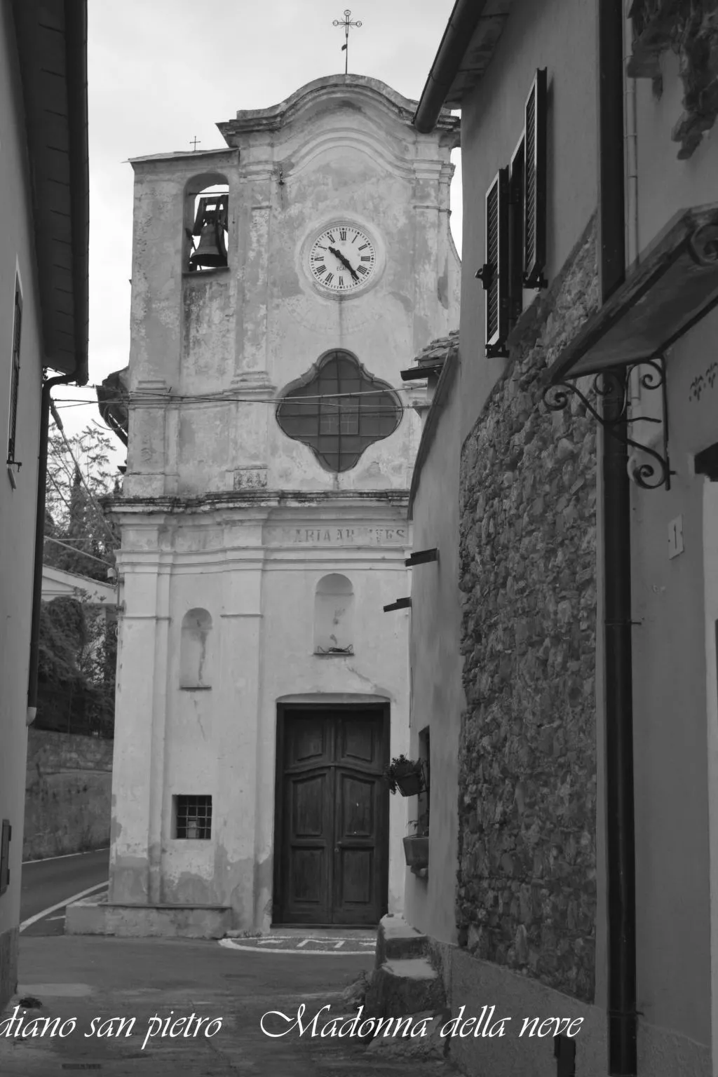 Charmantes Appartment in Diano San Pietro-Buiten