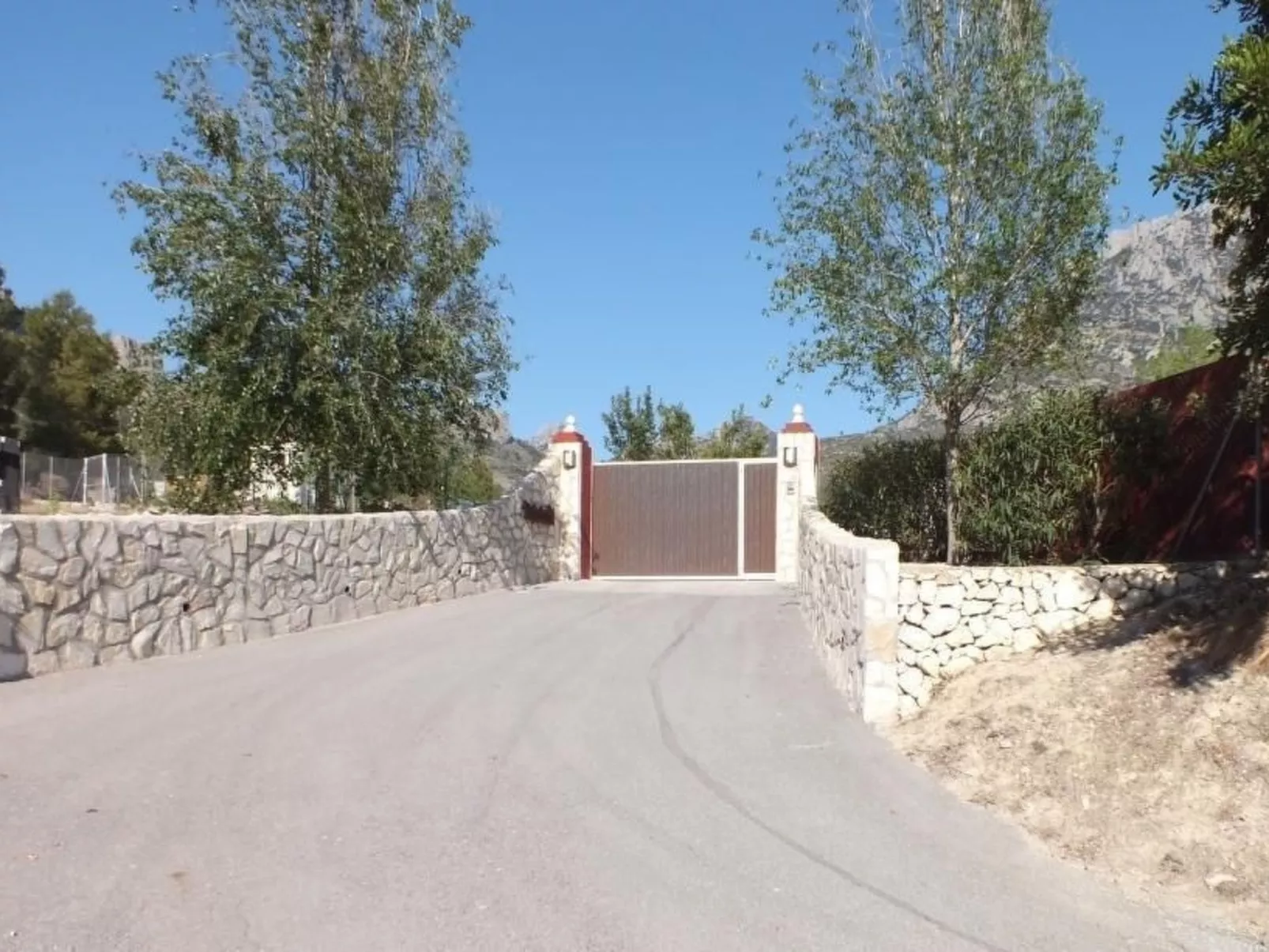 Kleines Landhaus in schöner Umgebung-Buiten