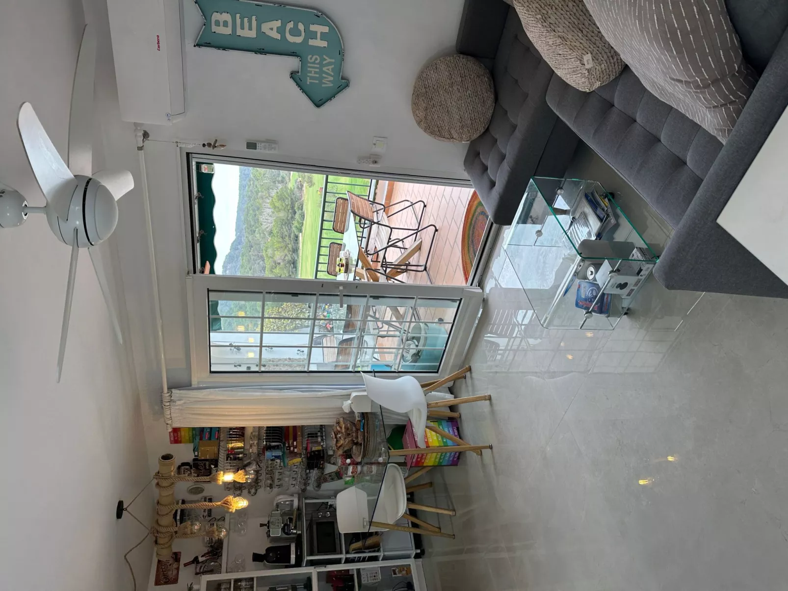 Mit Pool, umgeben von Natur-Binnen