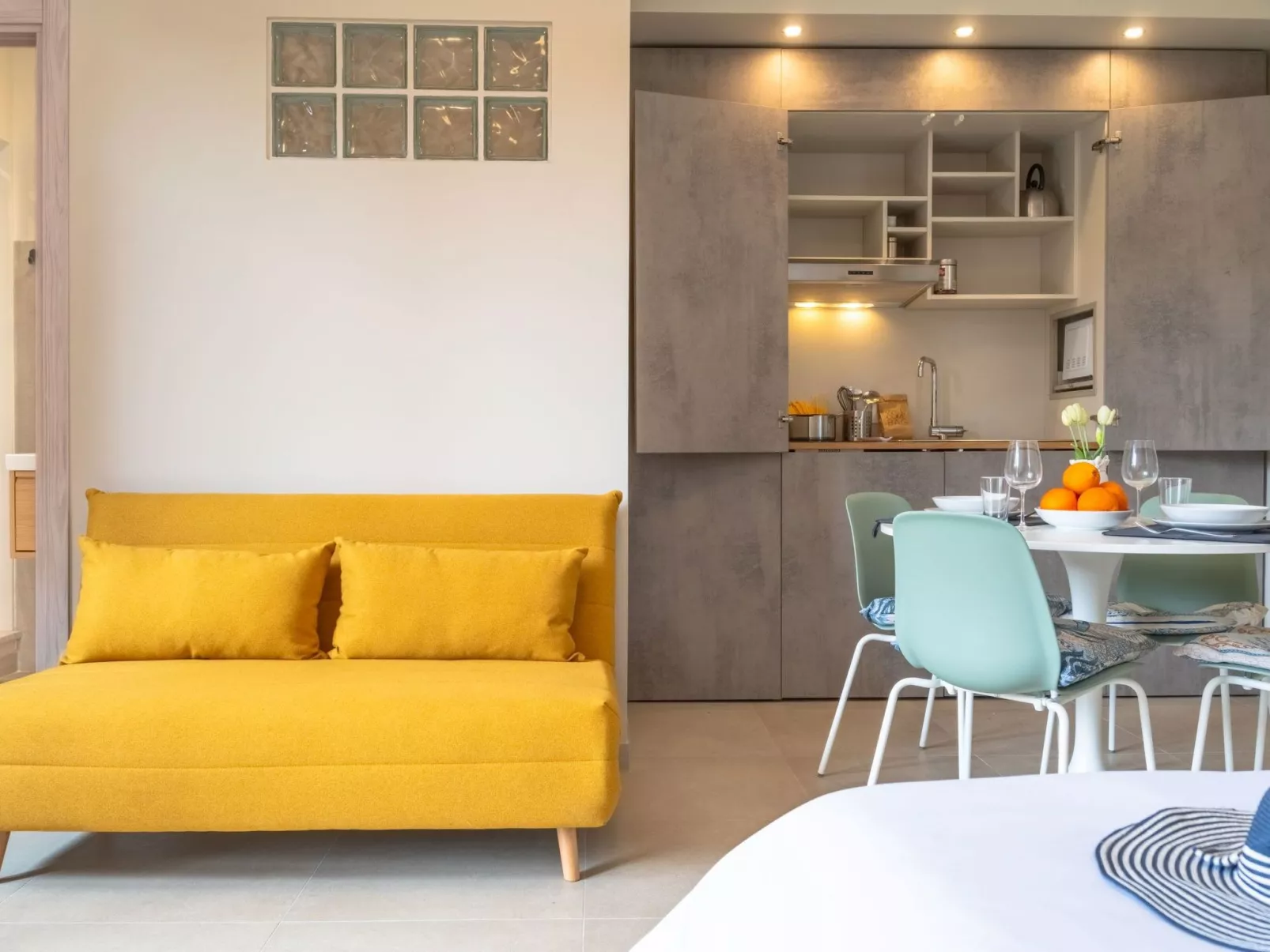 Die Orange und der Goldfisch