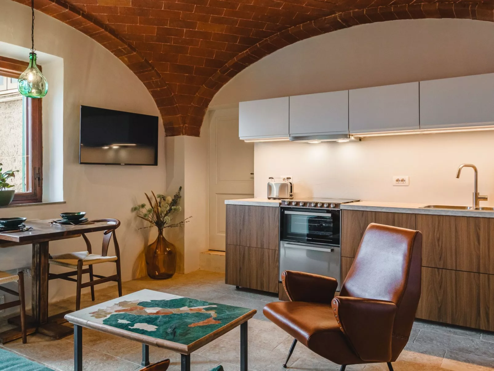 Toskanisches Apartment mit Gewölbedecken und Terrasse