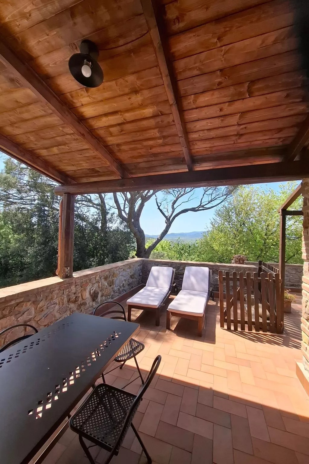 Bauernhauswohnung mit großer Terrasse