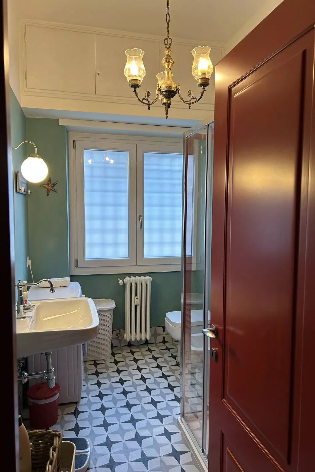 Wohnung mit großer Terrasse-Binnen