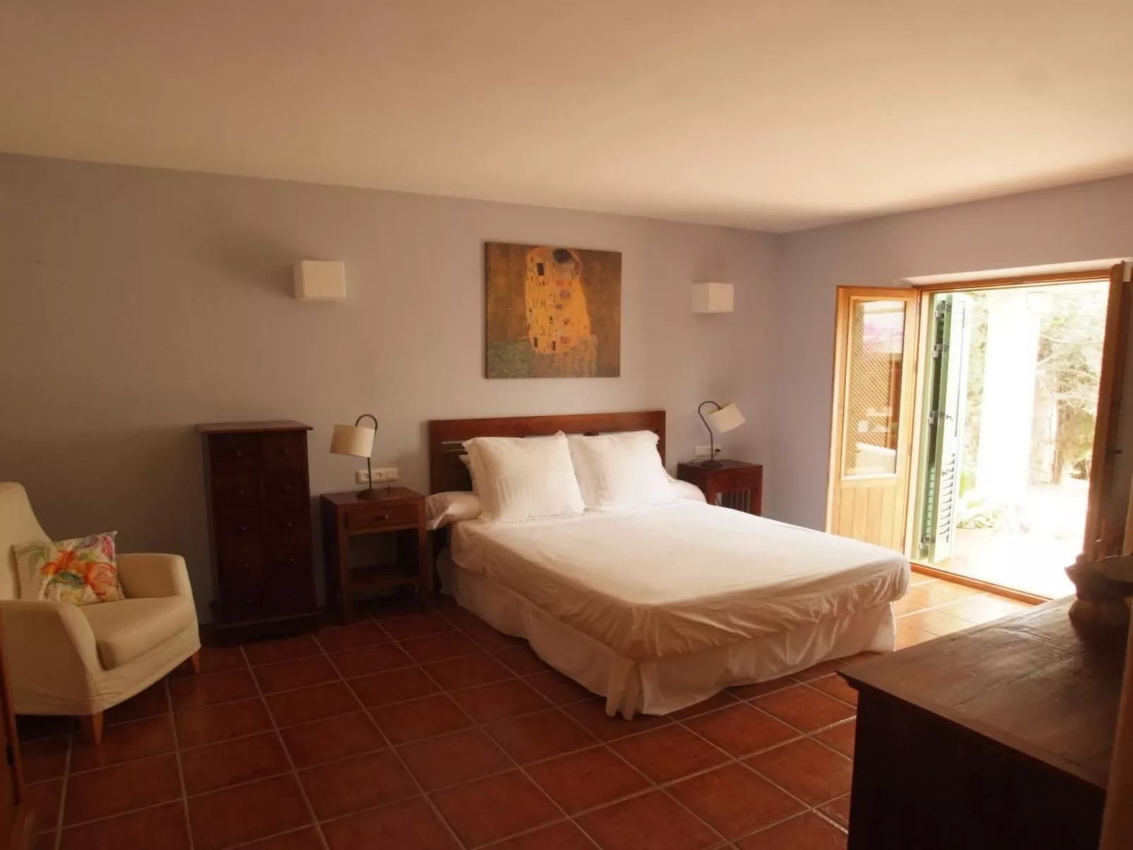 Schöne Villa für 6 Personen mit Schwimmbad