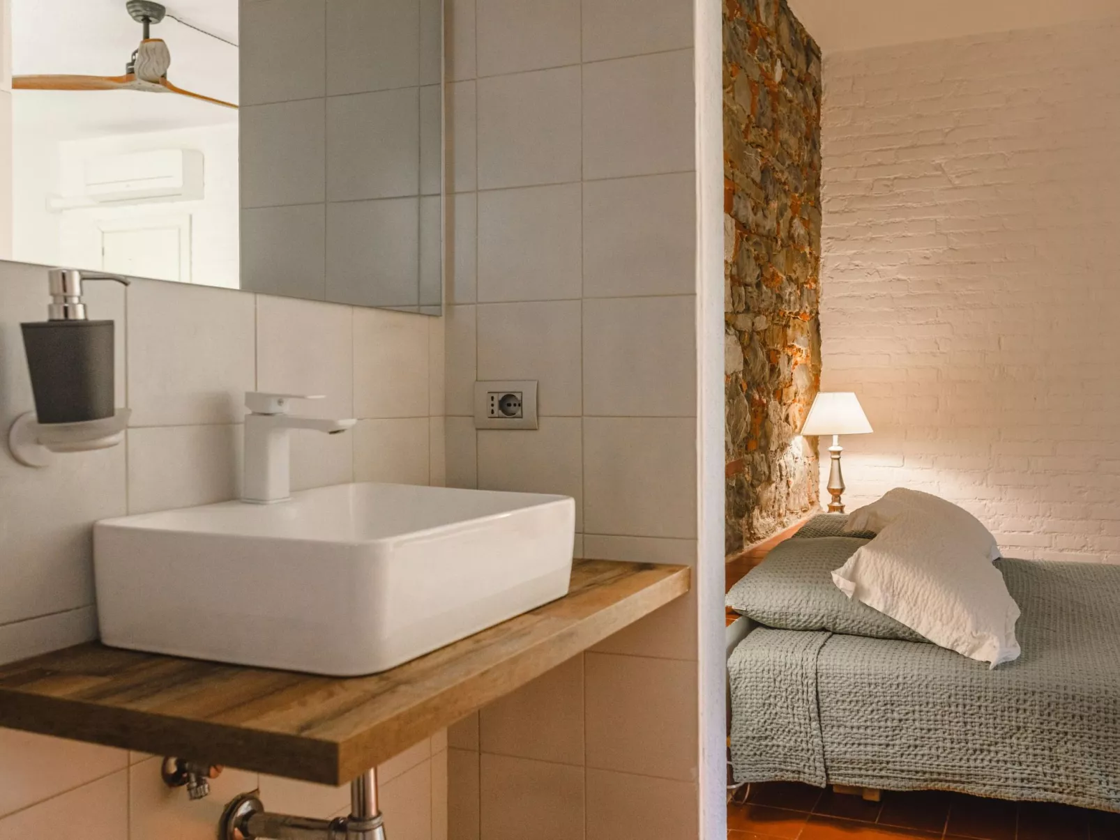 Podere Mencoini Elegante Villa mit Pool und Olivenbäumen-Image-tags.info