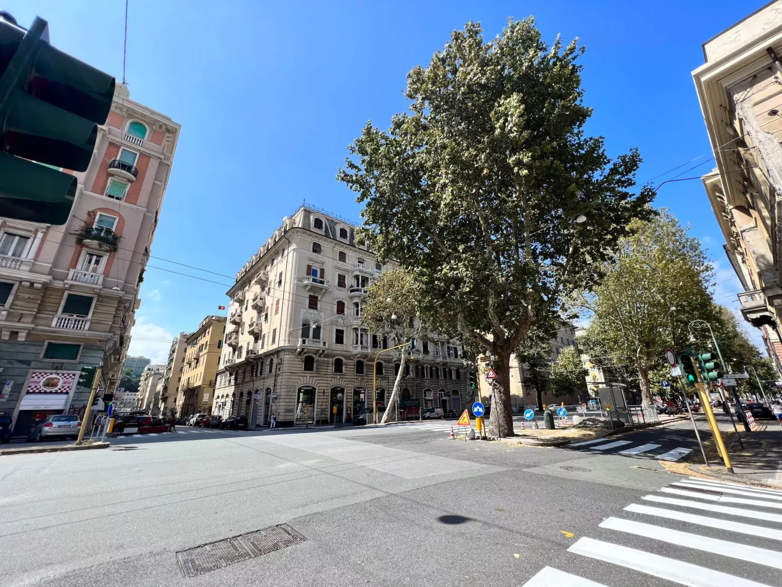 'La Superba' mit Balkon-Buiten