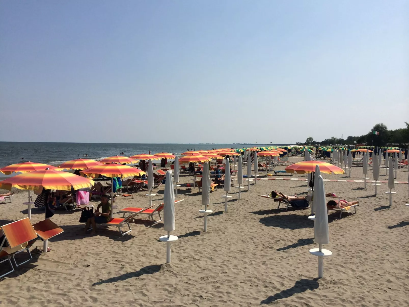 3-Zimmer-Villa, Erdgeschoss, 2 Gärten, Klima