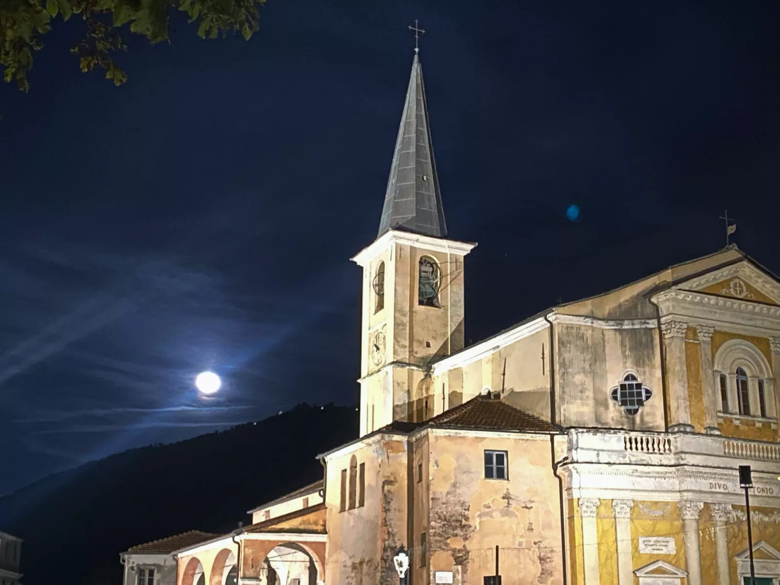 Villa in Borgomaro mit privatem Parkplatz-Omgeving