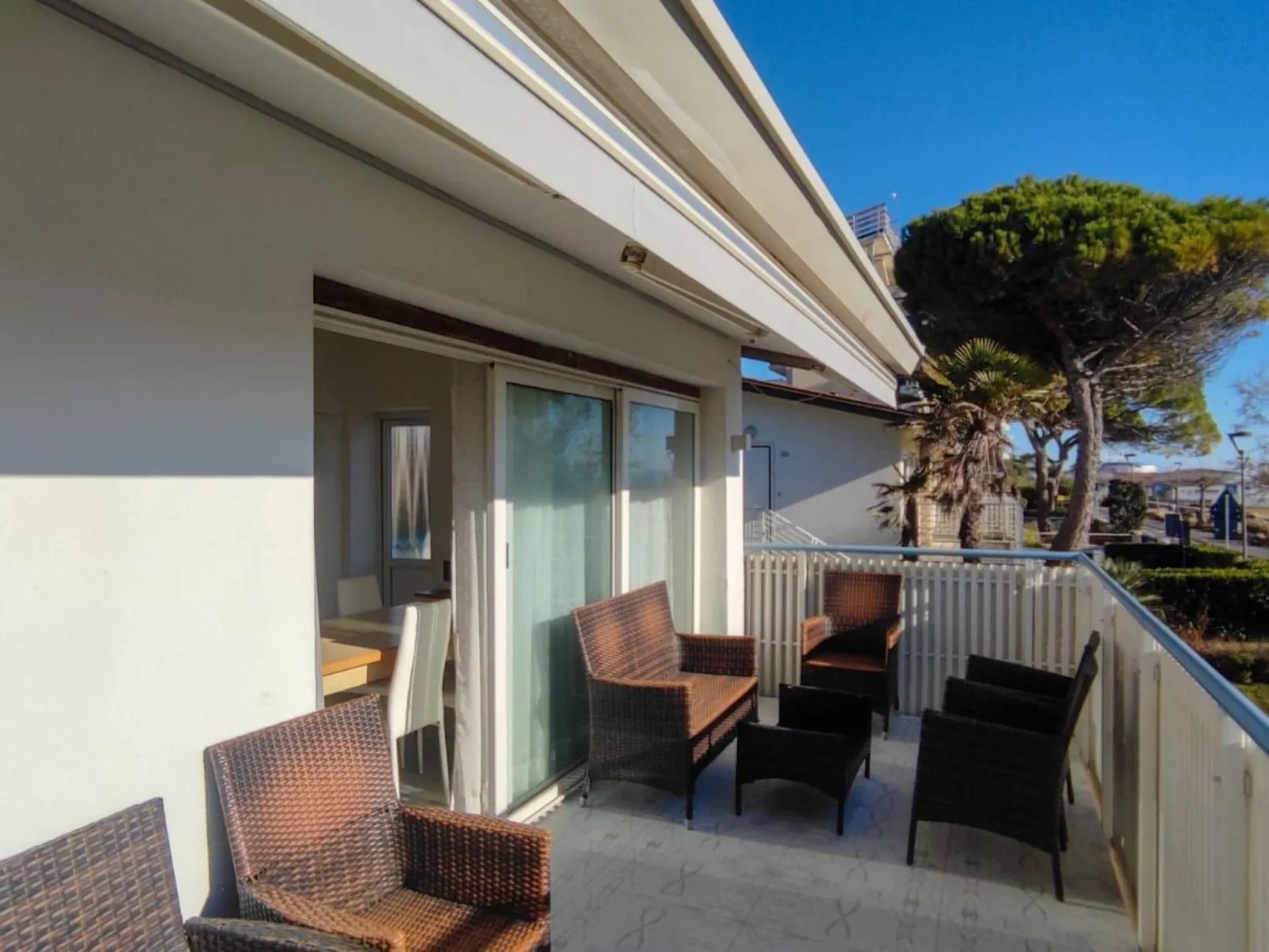 Wohnung "Villa Miami" mit Balkon im ersten Stock