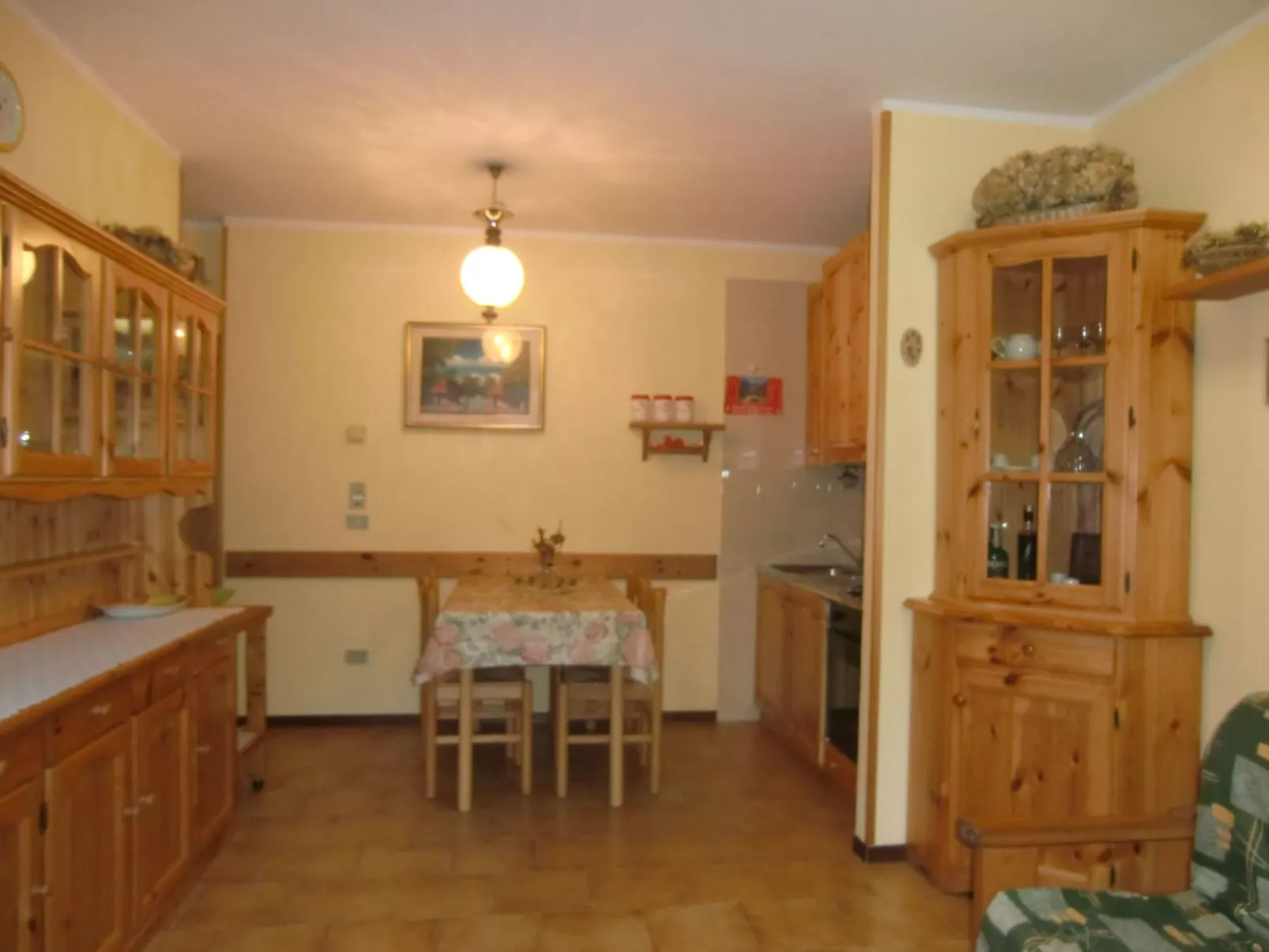 Wohnung mit Pool in der Nähe des Sees