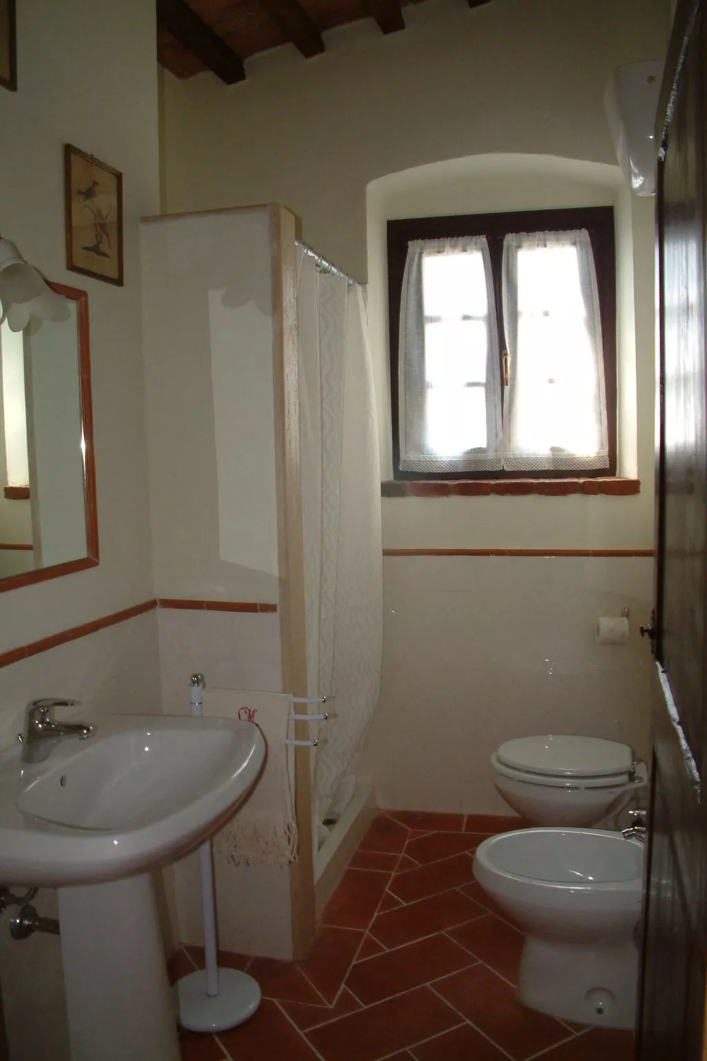 Villa 'Cimpoli casa' mit Garten und Grill-Binnen