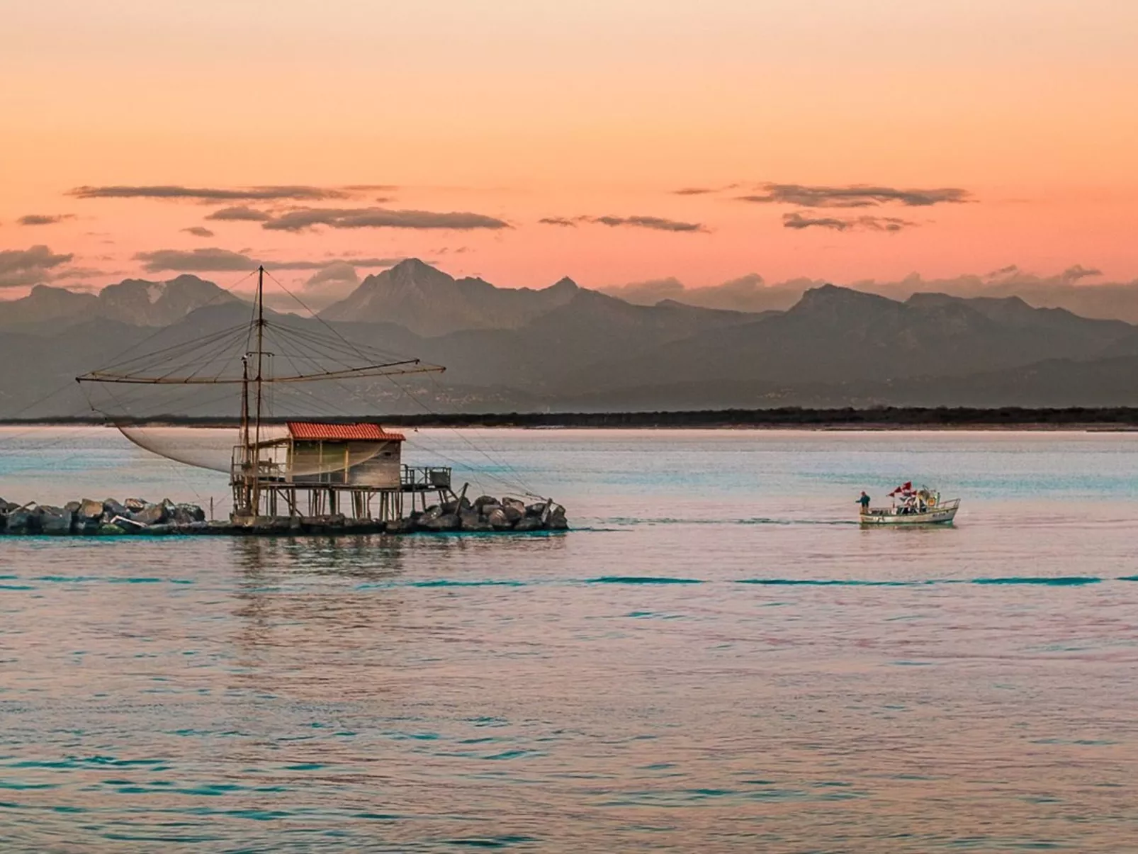 Wohnung in Marina Di Pisa mit Garten-Buiten