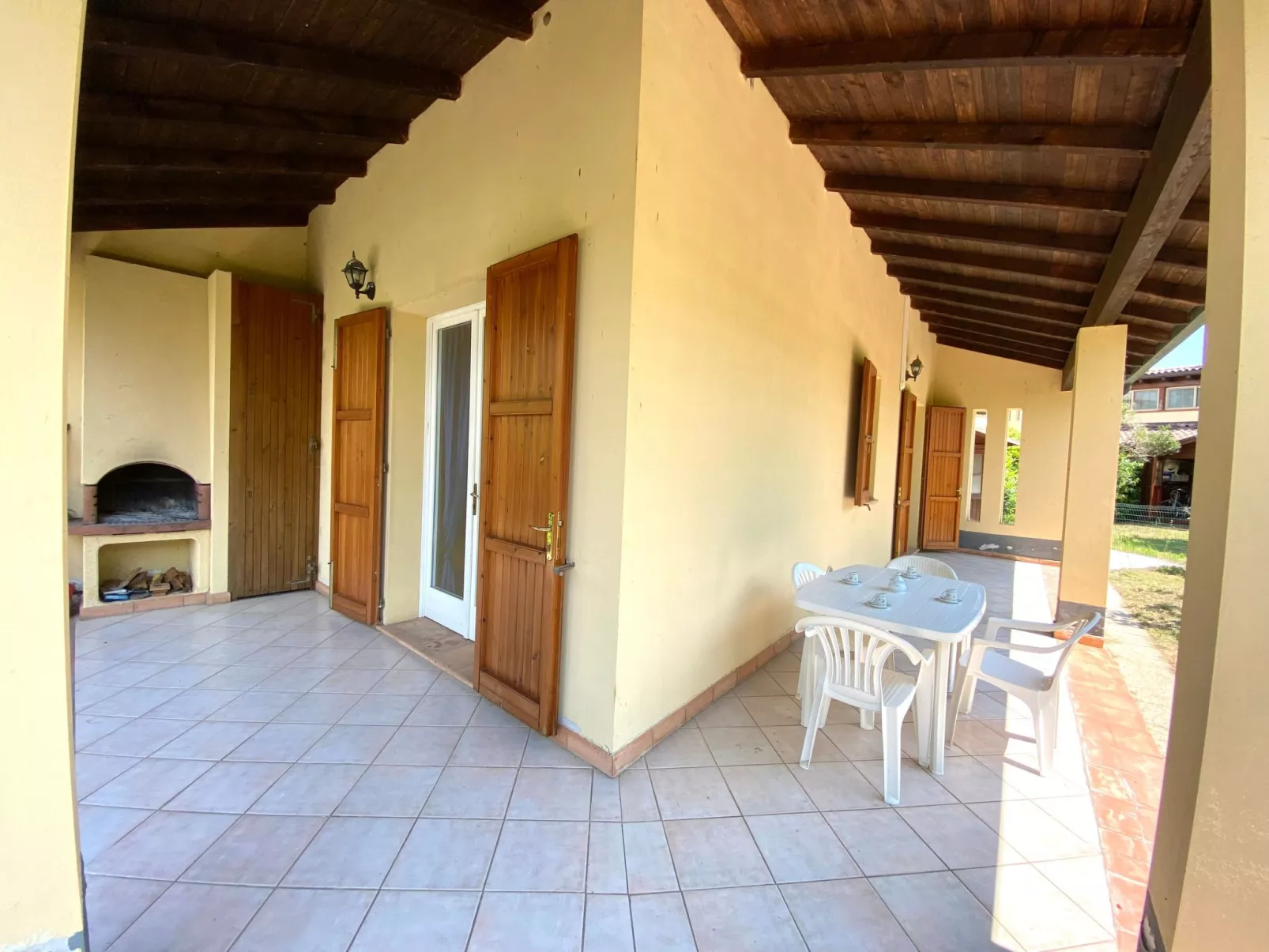 Elegantes Haupthaus, großer Garten, 2 Klima