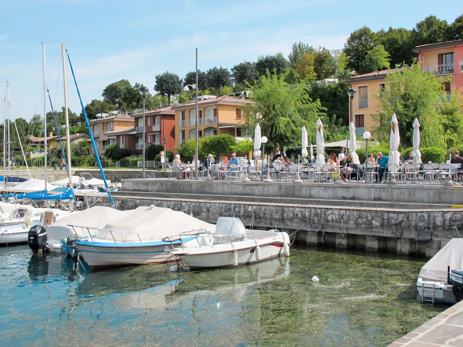 Wohnung mit Terrasse mit Blick auf den Gardasee-Omgeving