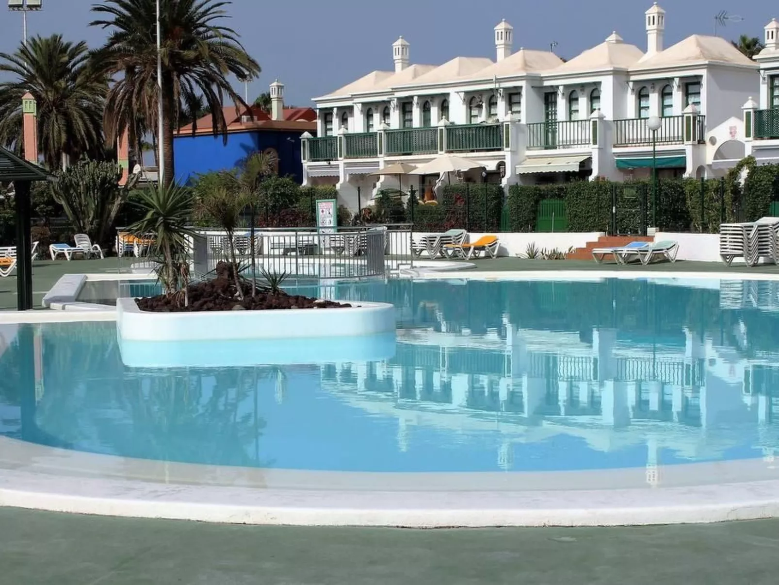 Bungalow Dunaflor mit Terrasse