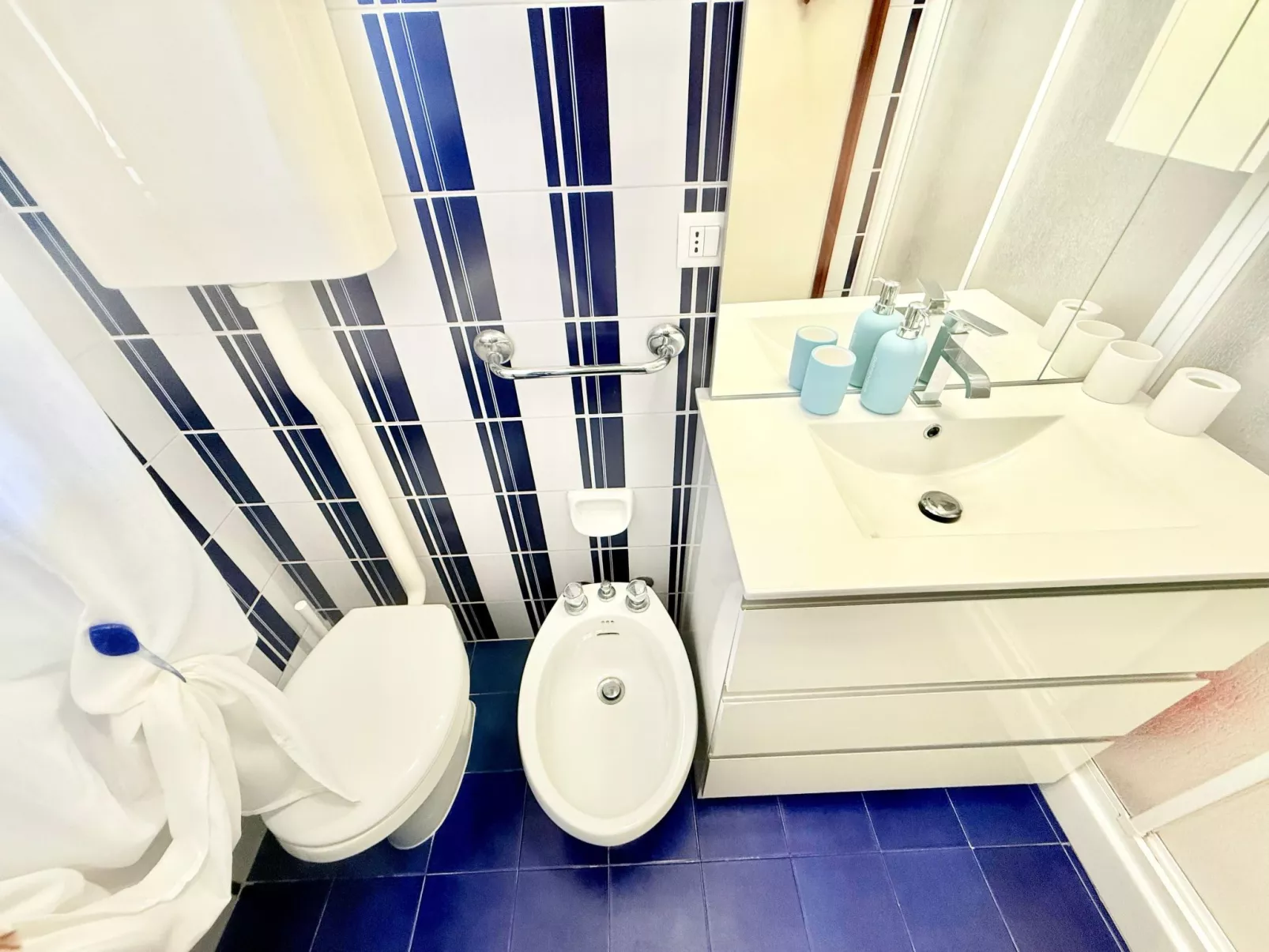 Hübsches Studio-Apartment 250 m vom Meer entfernt, direkt im Zentrum