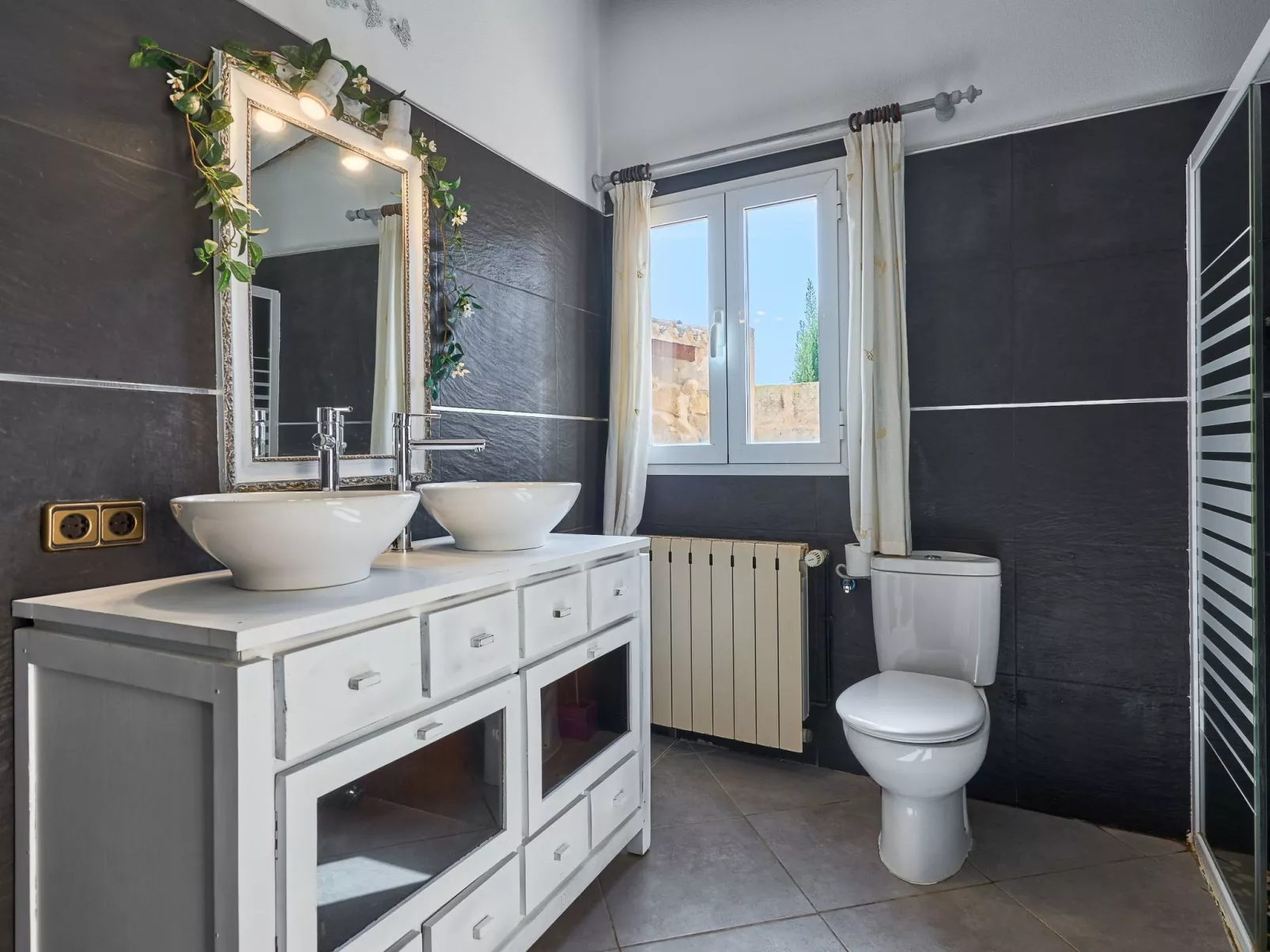 Villa mit privatem Pool-Image-tags.info