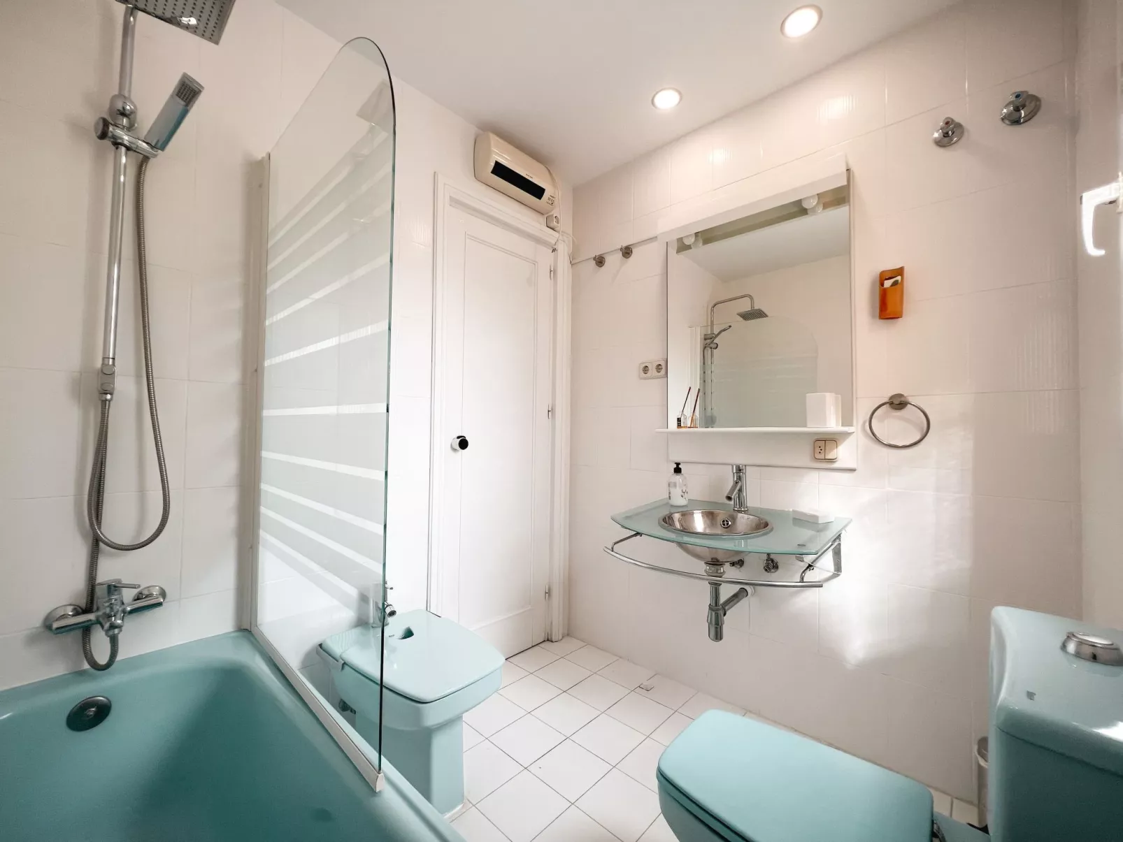 Schöne Villa, großer Pool und Garten-Binnen