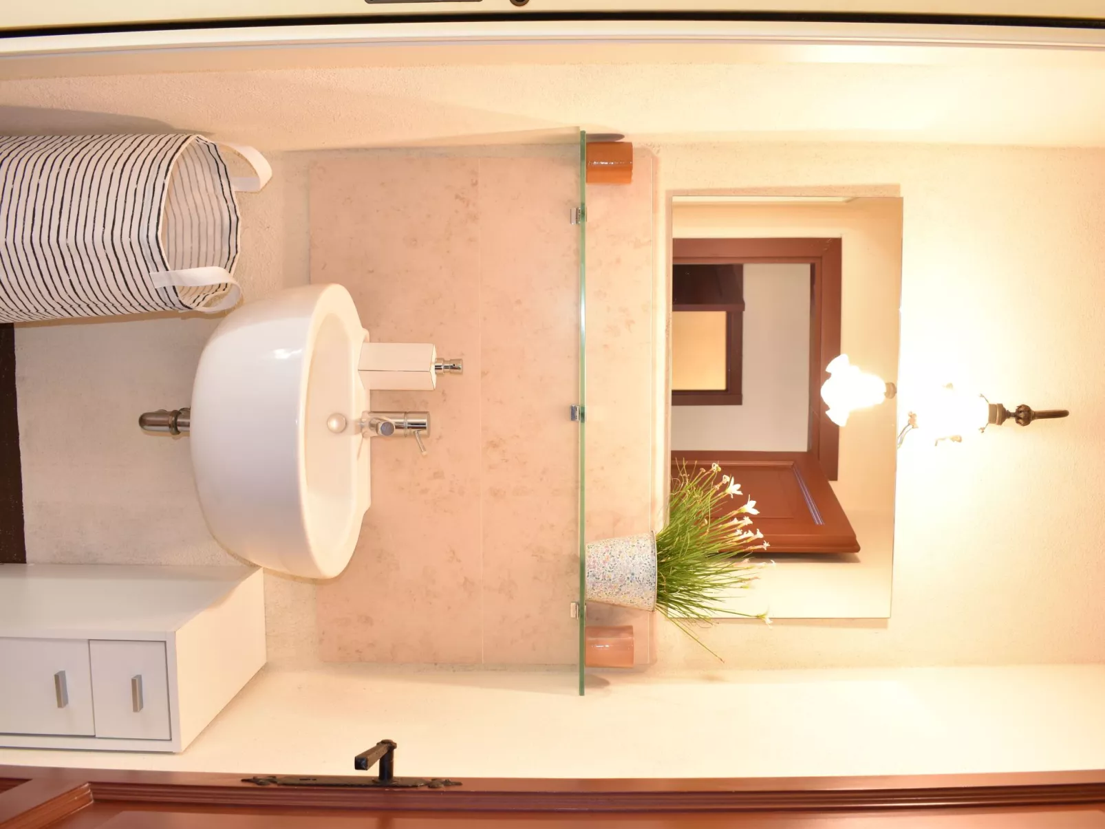 Wohnung in Bauernhaus mit großem Garten, Schwimmbad-Binnen