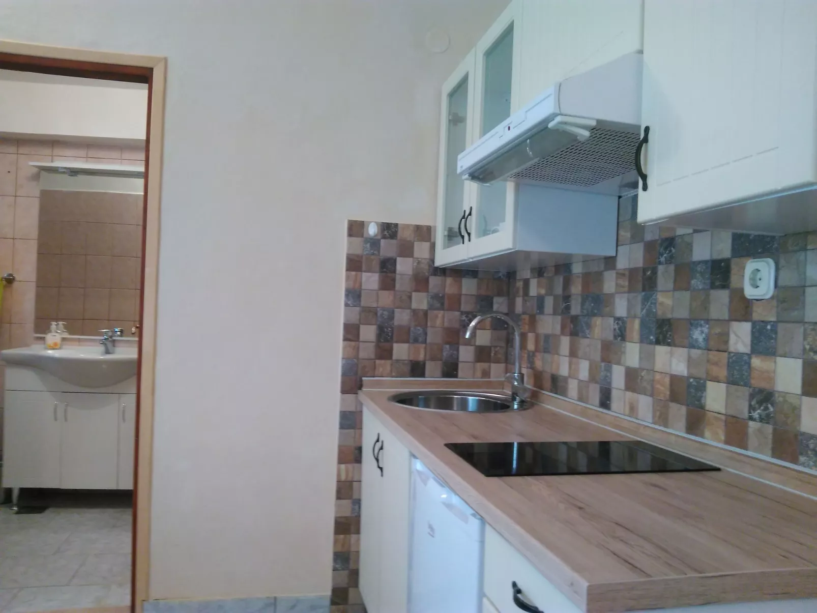 Studio-Apartment mit Meerblick in der Nähe des Strandes