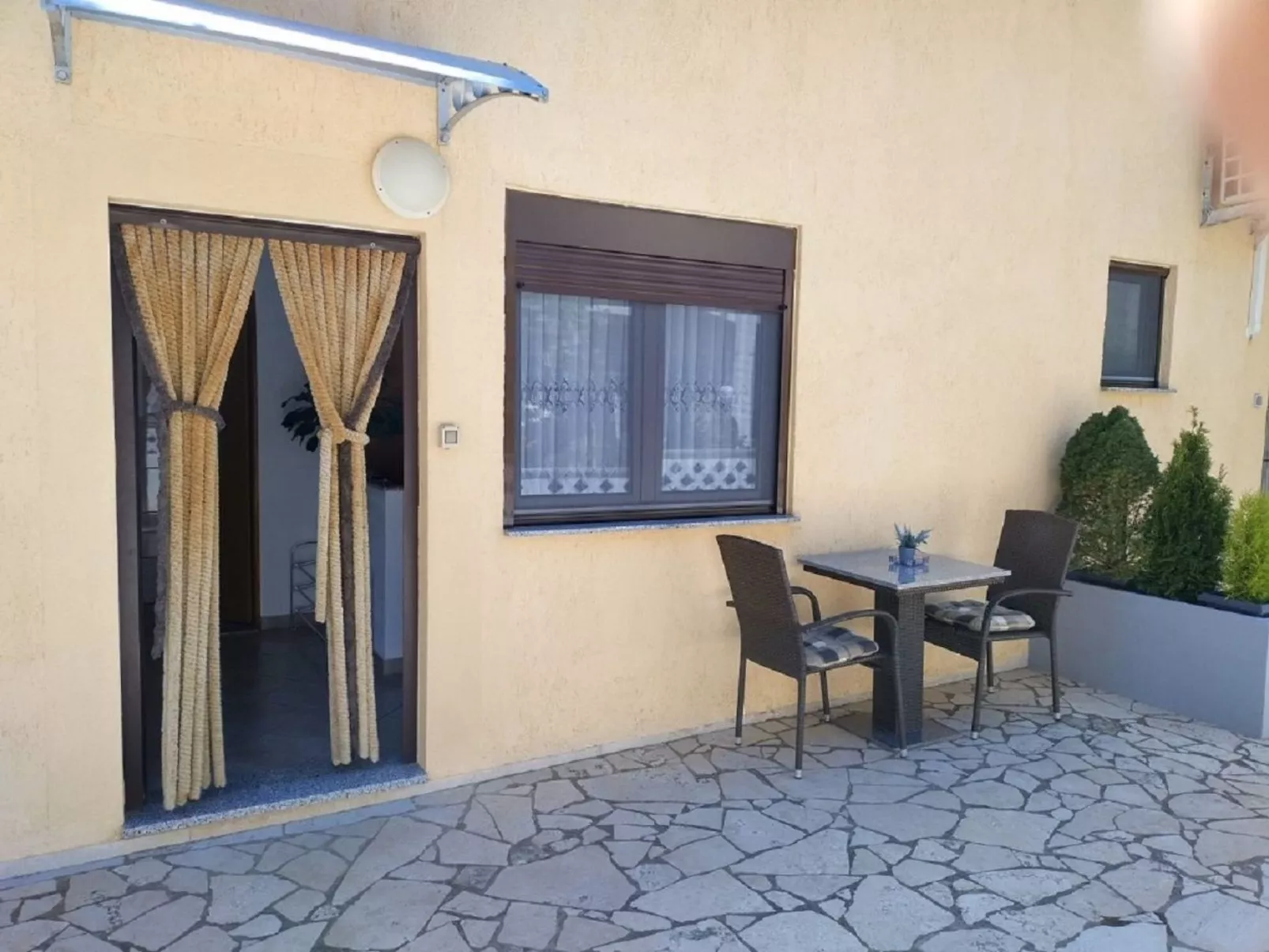 Wohnung "First" mit Terrasse