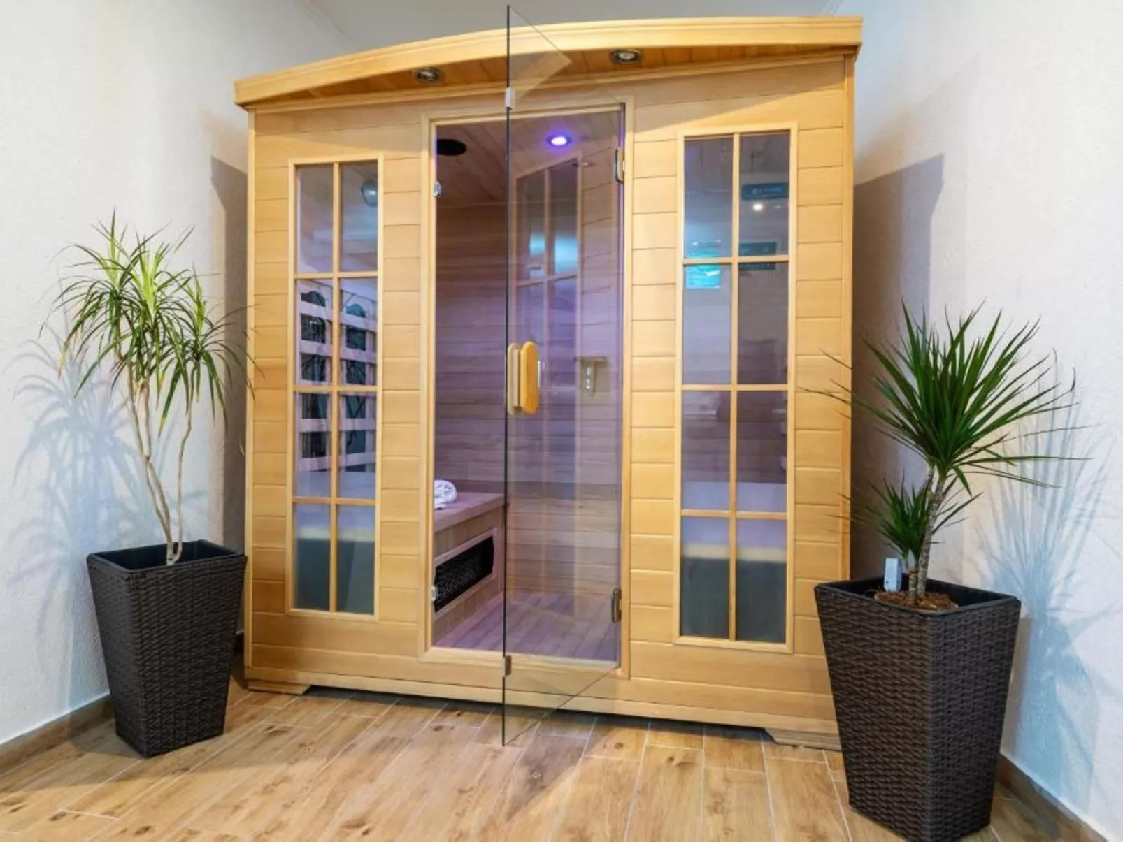 "Paola" mit eigenem Pool-Binnen