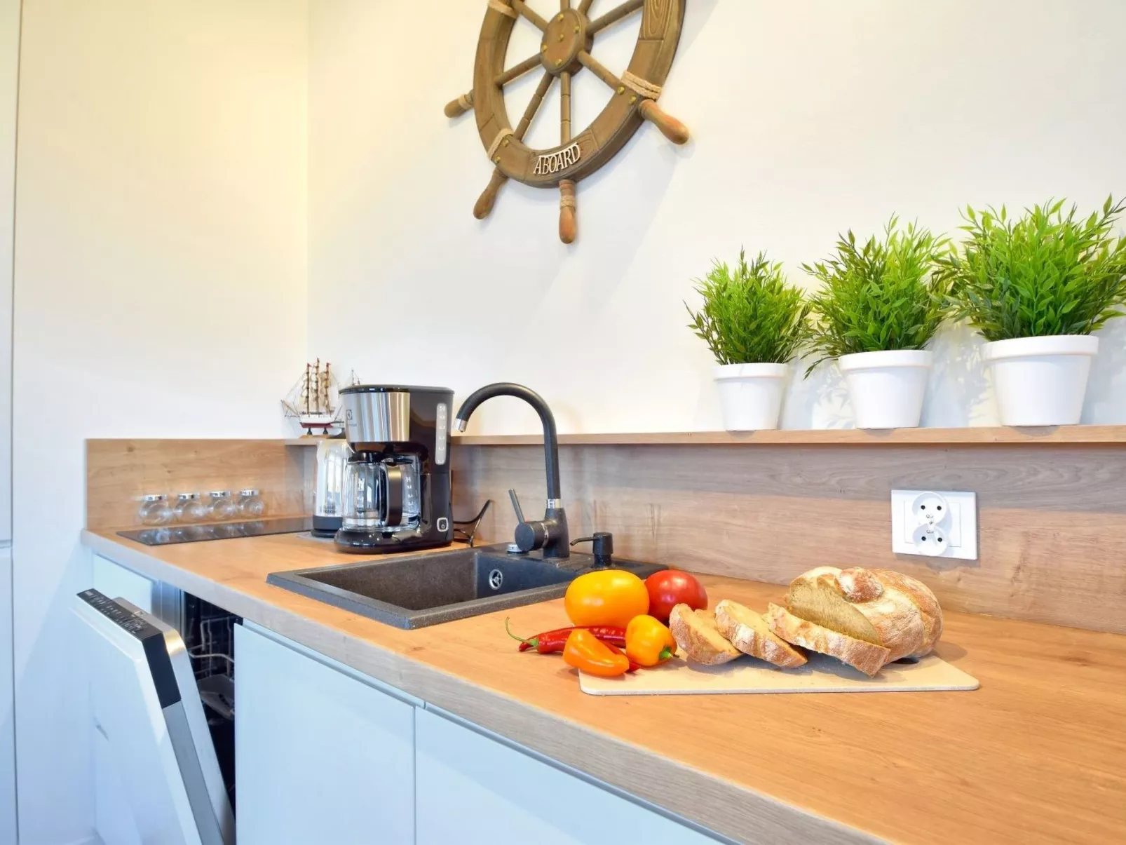 Sand Rose am Yachthafen