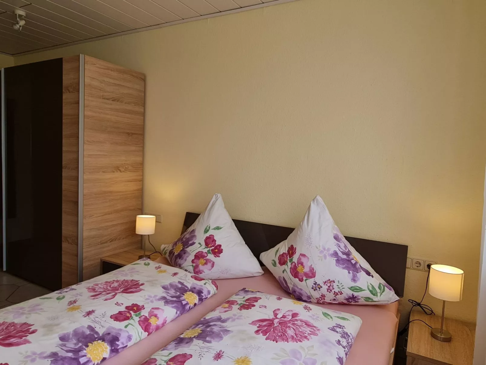 Doppelappartement Privater Zugang zur Sauna und Garten-Binnen