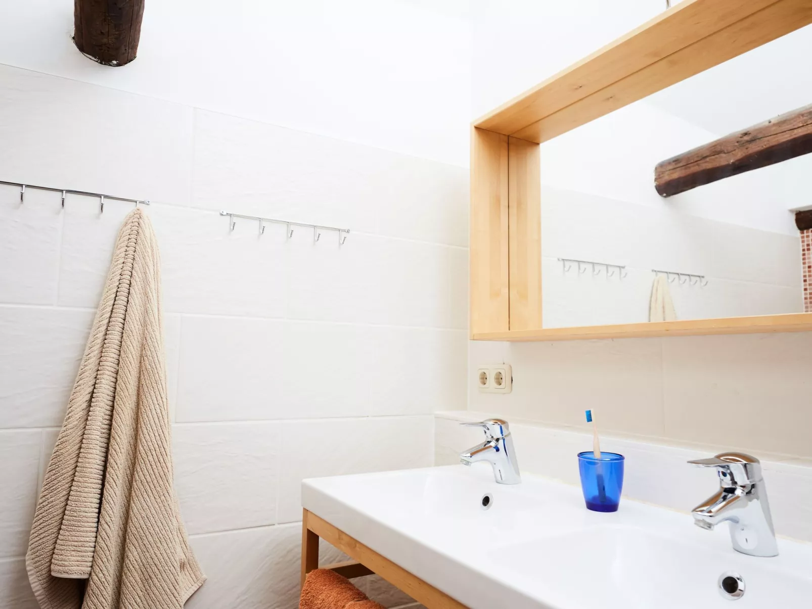 Fachwerkhaus mit Garten, Grill und Terrasse