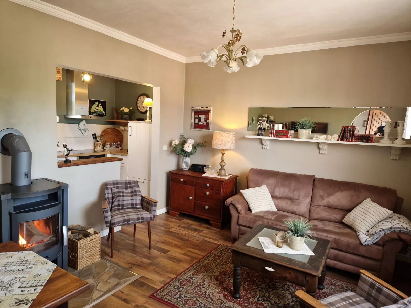 Mit Garten, Grill und Terrasse