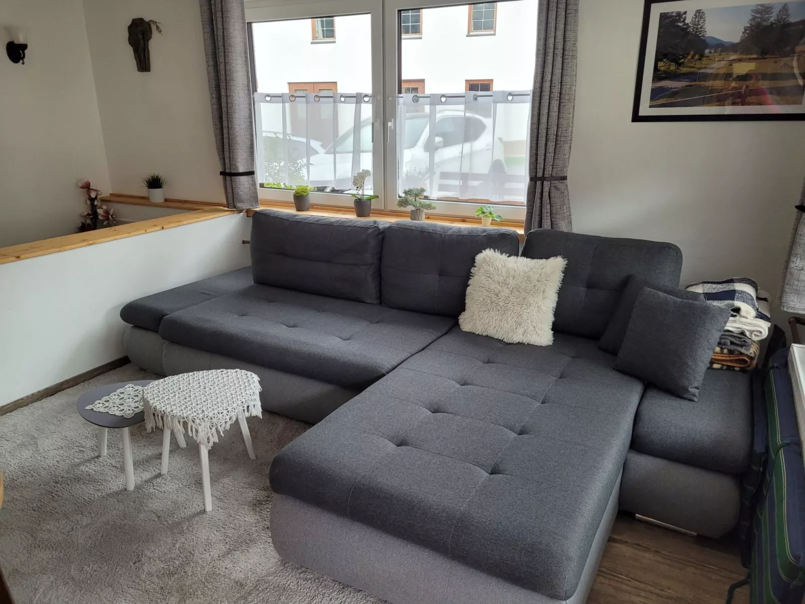 Bergwiese mit Balkon