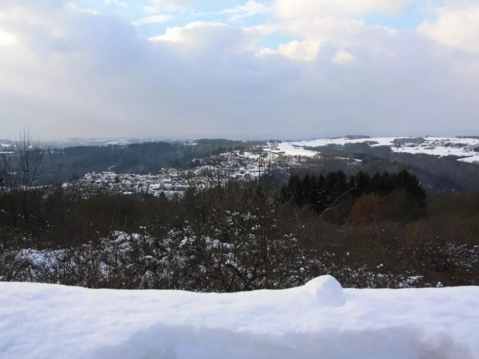 Mit Blick auf das Wasser-Buiten
