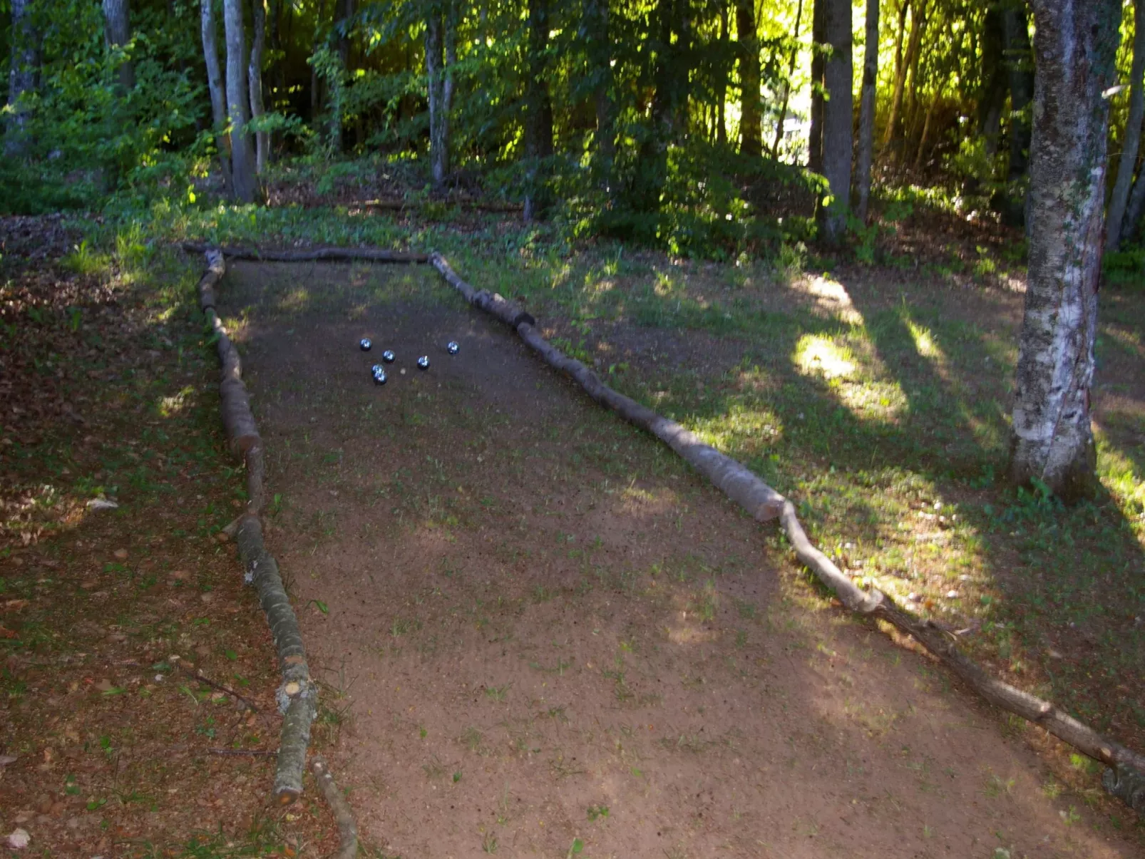 Mit Garten, Grill und Terrasse