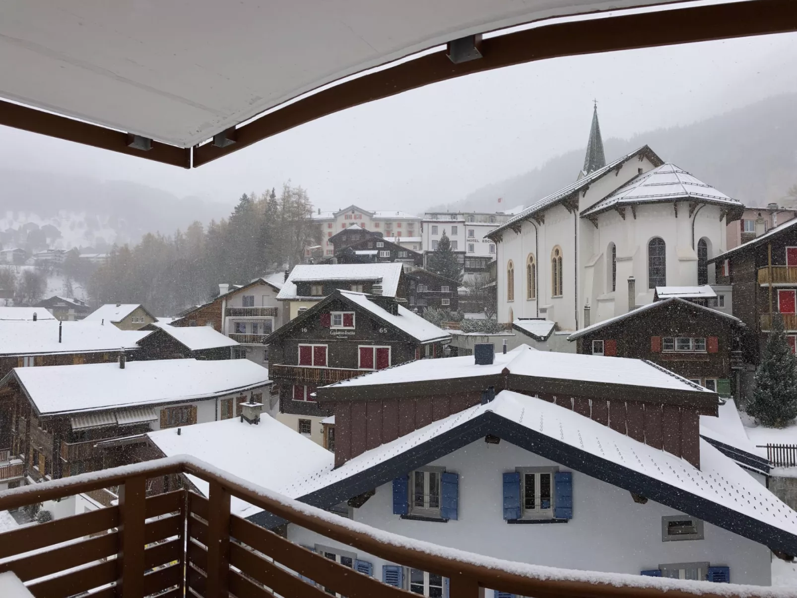 Geräumiges 3.5-Zimmer - Zentral - Balkon - Haus Dala-Buiten