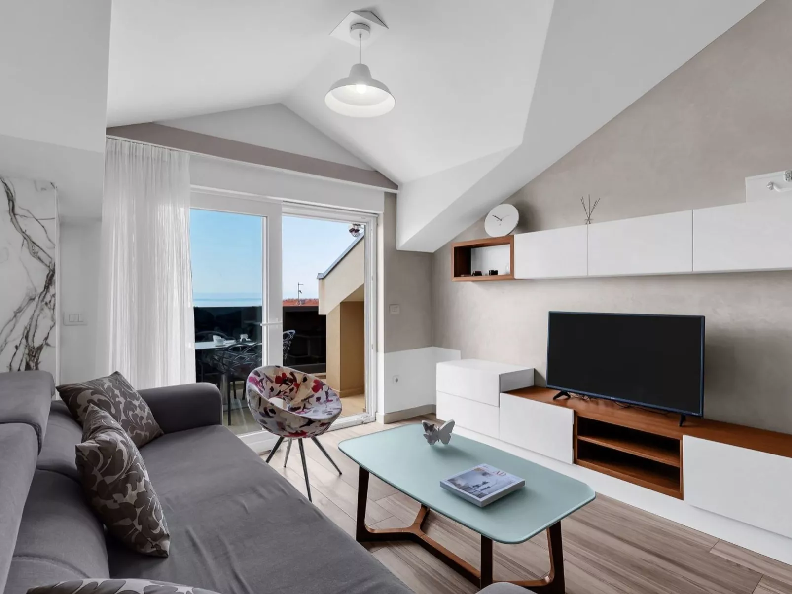 Brotis - apartment with sea view