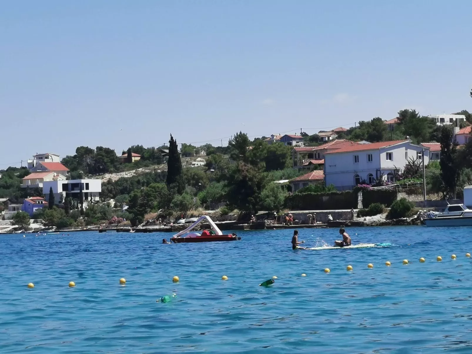 Apartment Bella mit Balkon und Terrasse in Necujam