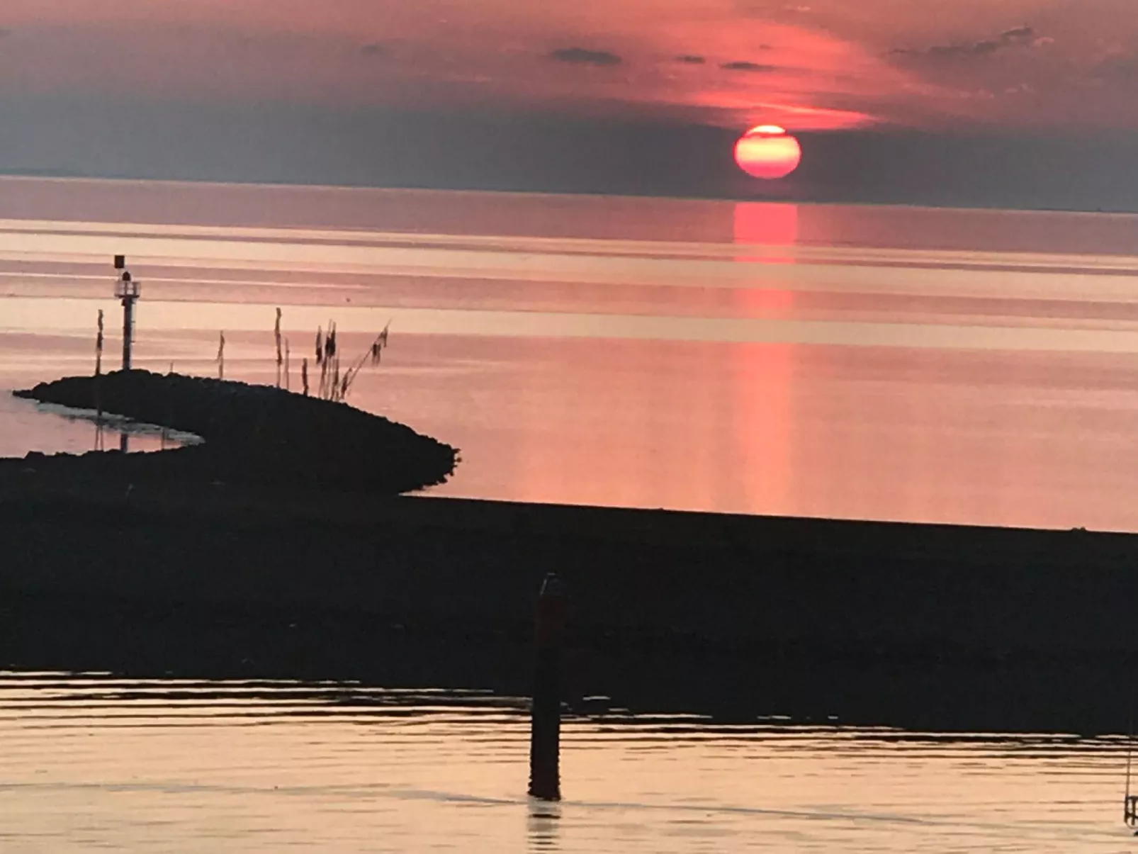 Modernes Ferienhaus mit Sauna und Whirlpool-Buiten