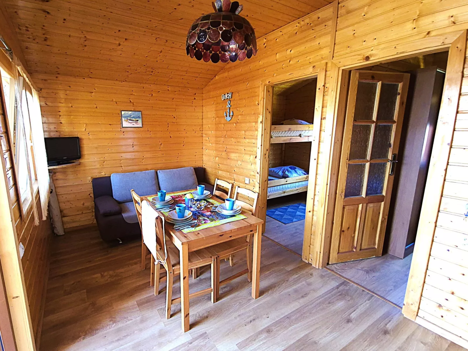 Mit gemeinschaftlichem Pool