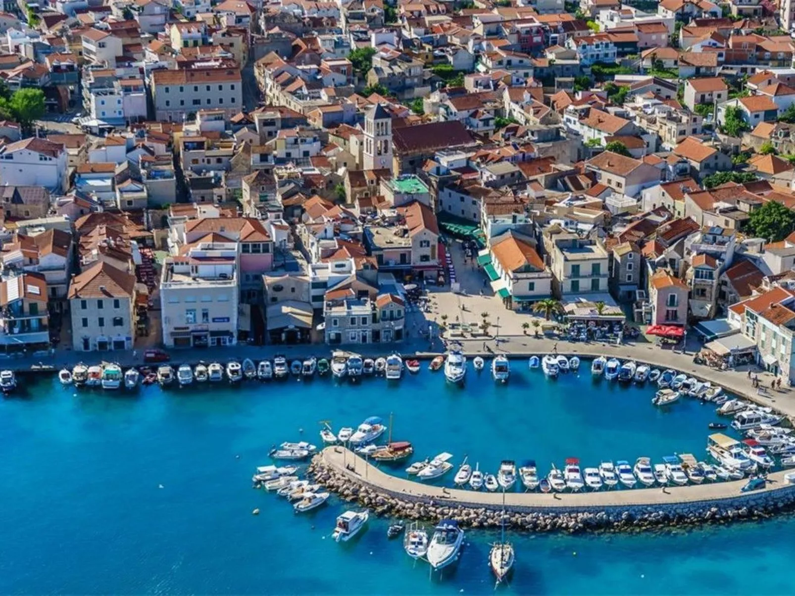 Villa Montini mit Pool und Meerblick-Buiten