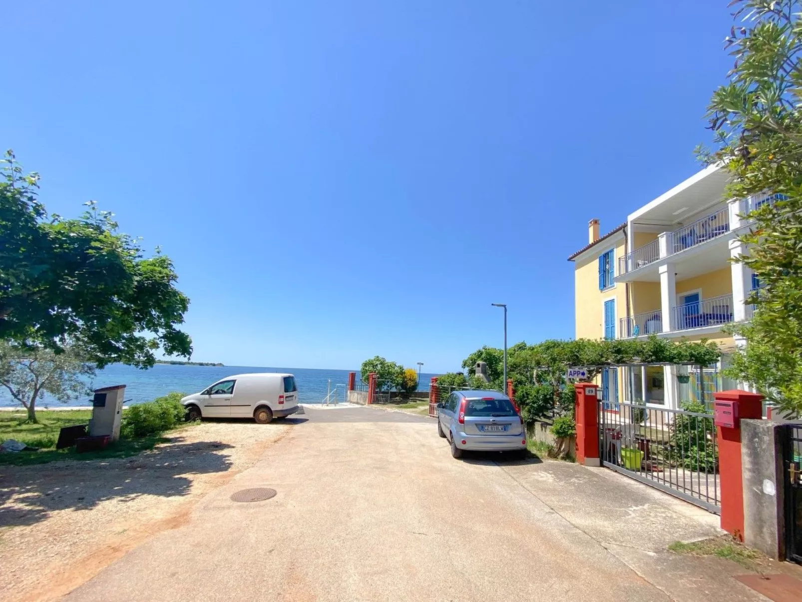 Wohnung "Belvedere dole" mit Blick auf das Wasser-Buiten