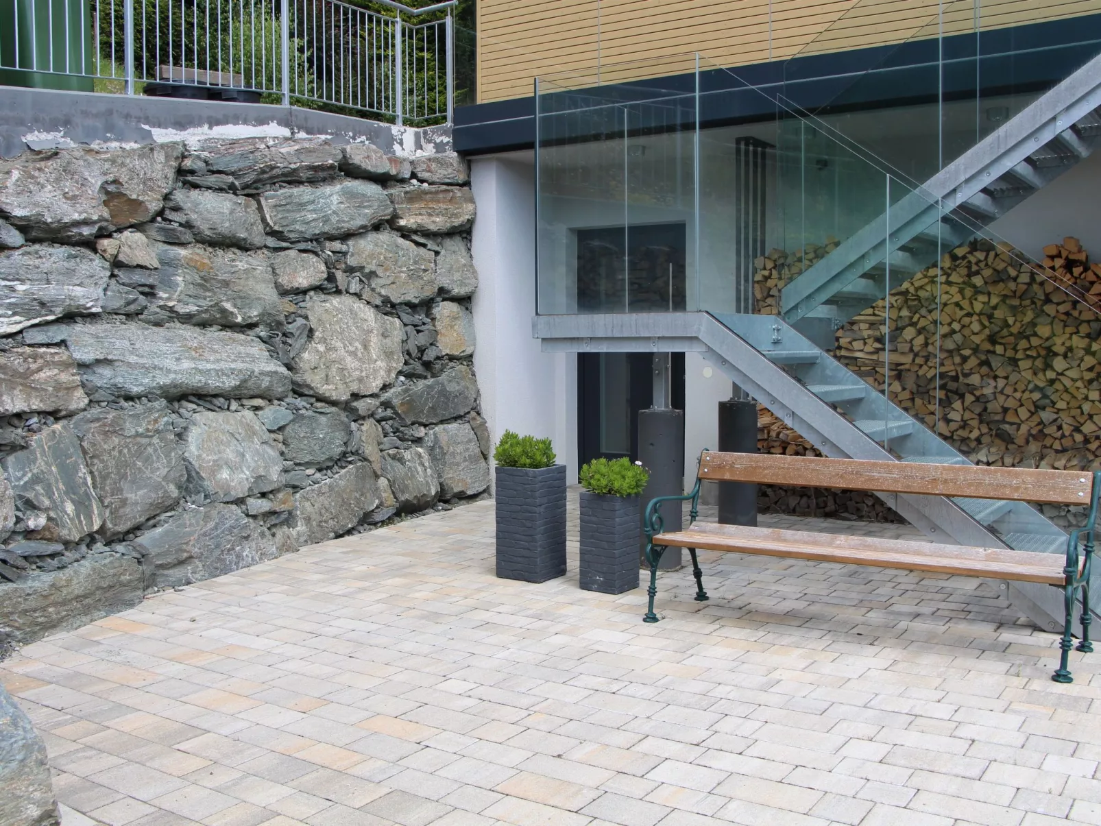 Appartement mit herrlichem Berg- und Seeblick-Buiten