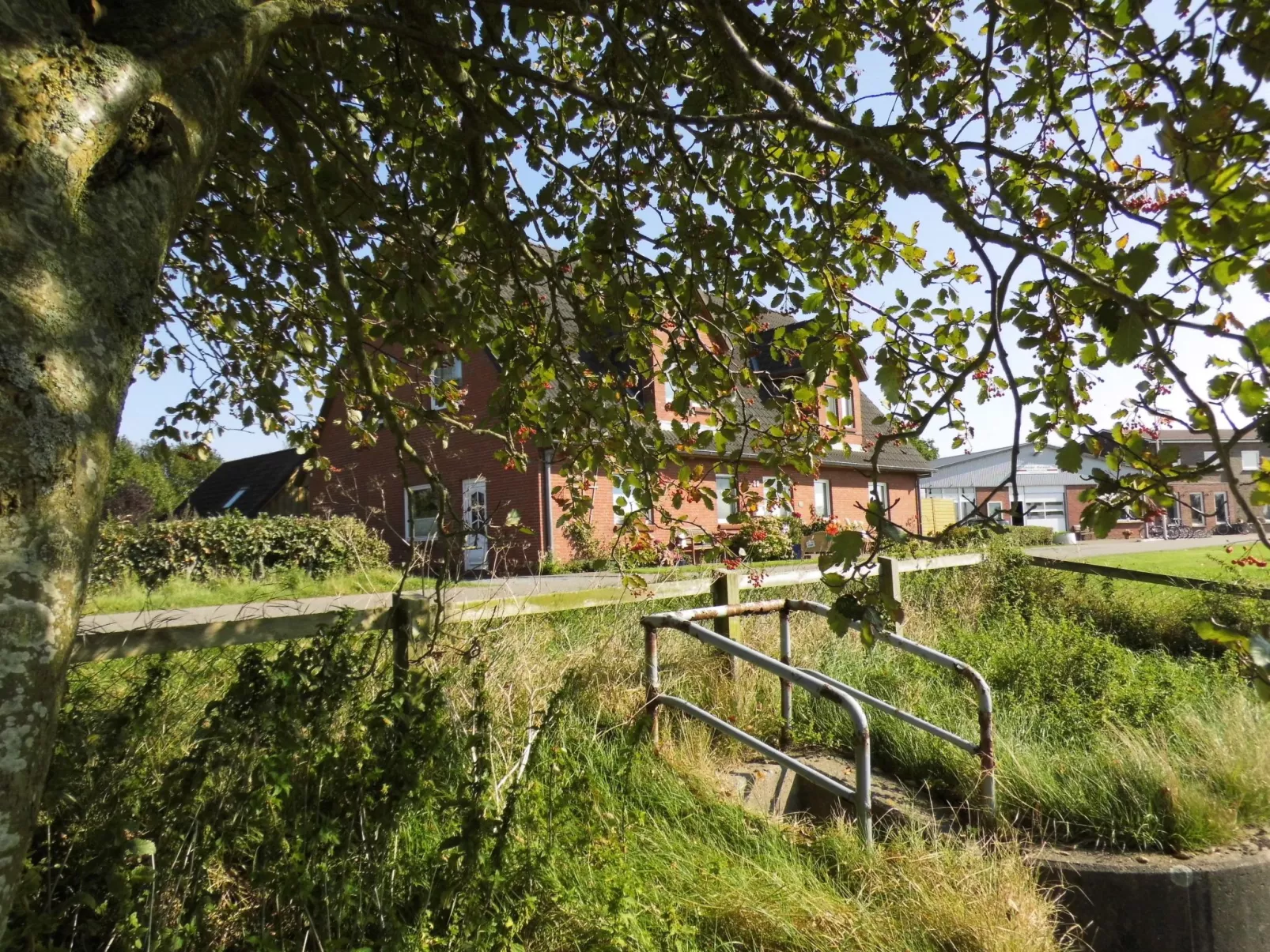 Wohnung in Osterdeich mit Terrasse und Garten