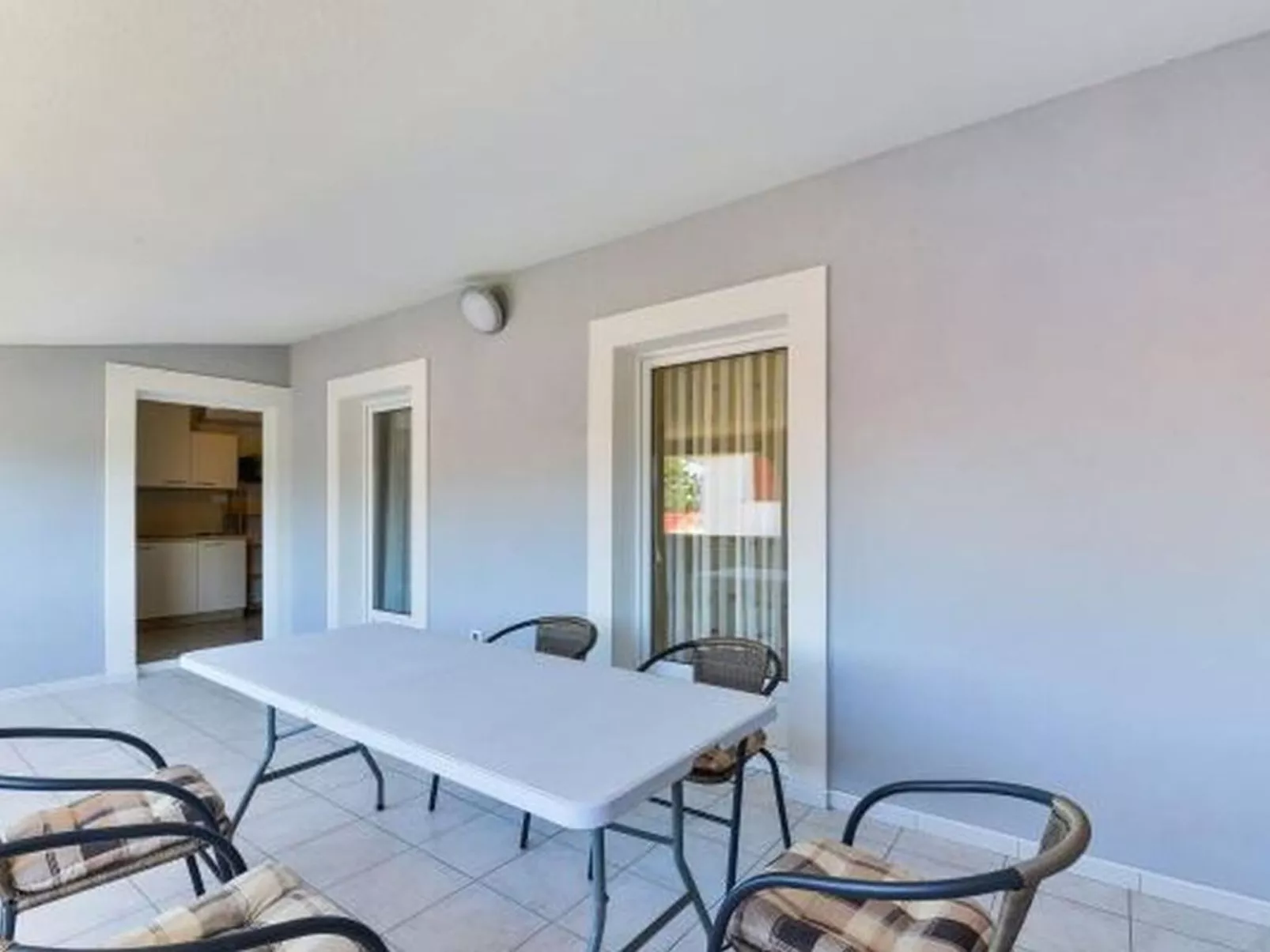 Wohnung in Sabunike in Strandnähe - TA Leut Agency