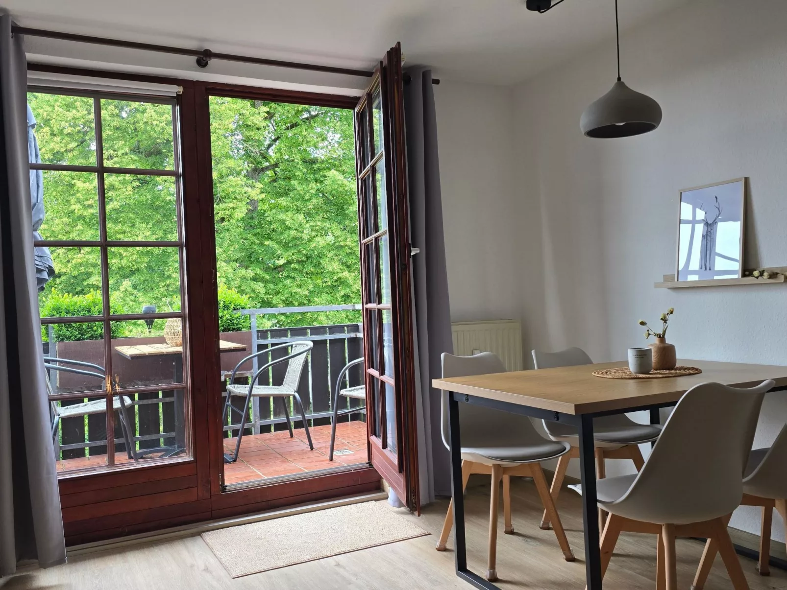 WALDLIEBE ♡-Binnen