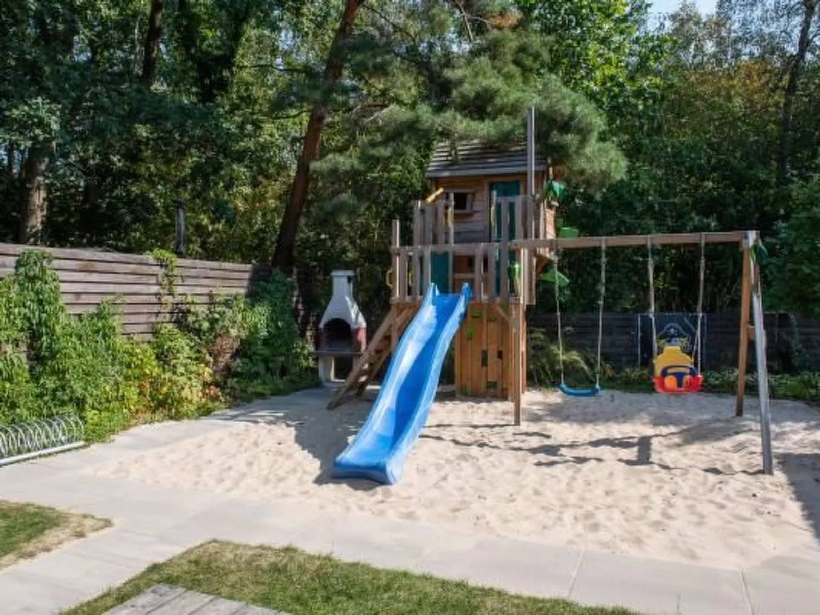 Mit privater Terrasse