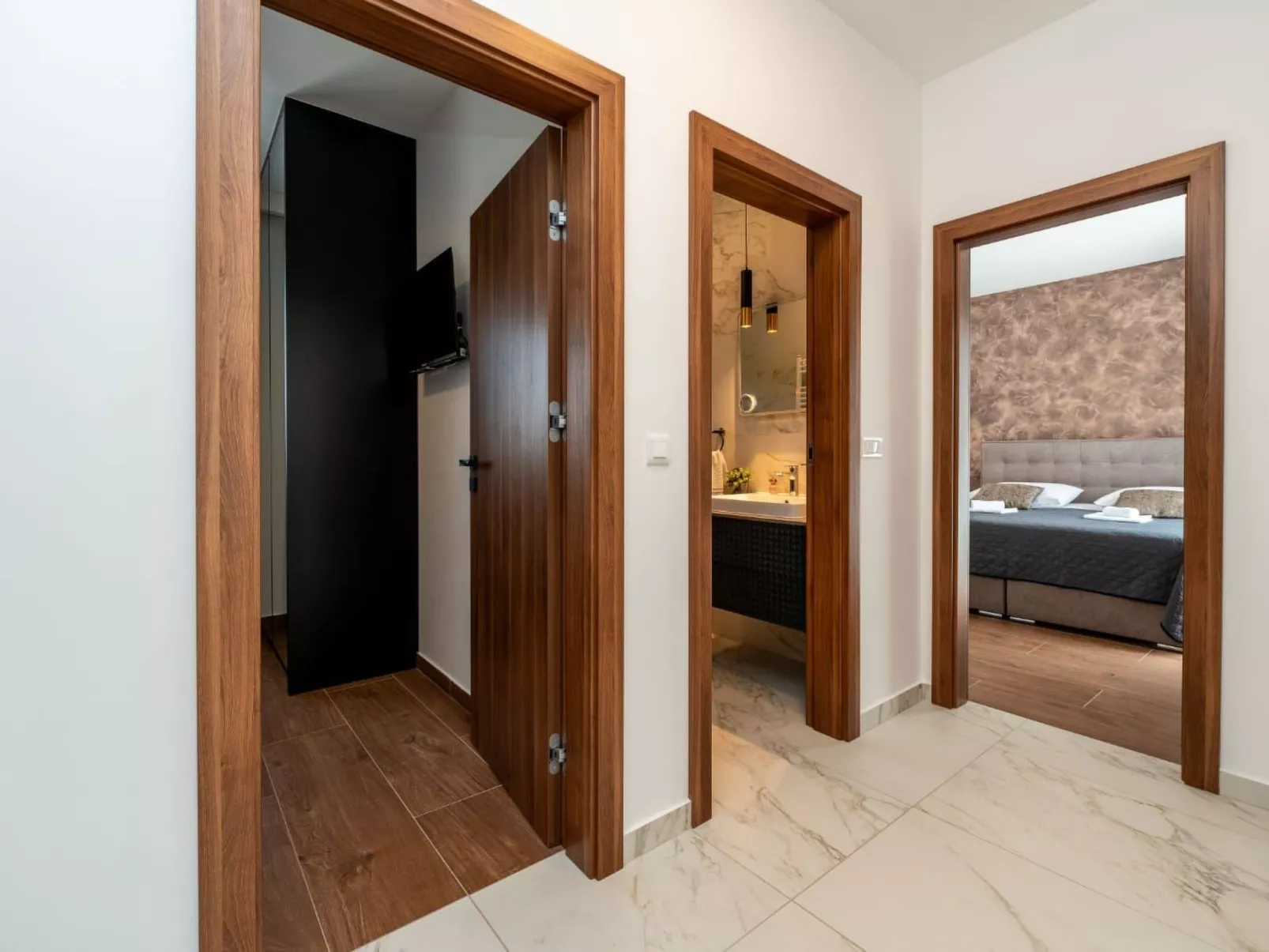 Villa mit beheiztem Pool - von TA Leut Agency-Binnen