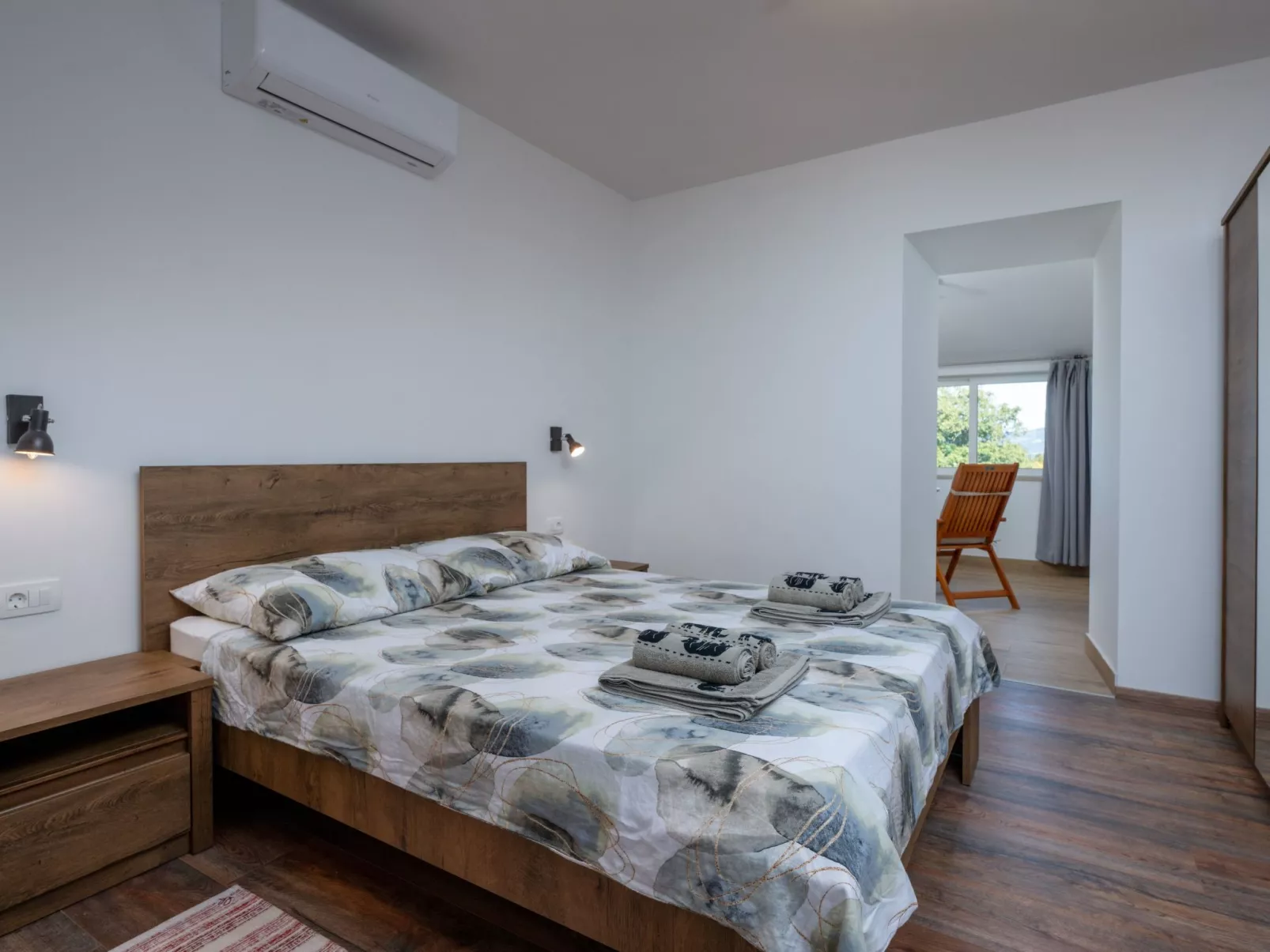 Villa "Francesca" mit Garten, Grill und Pool-Binnen