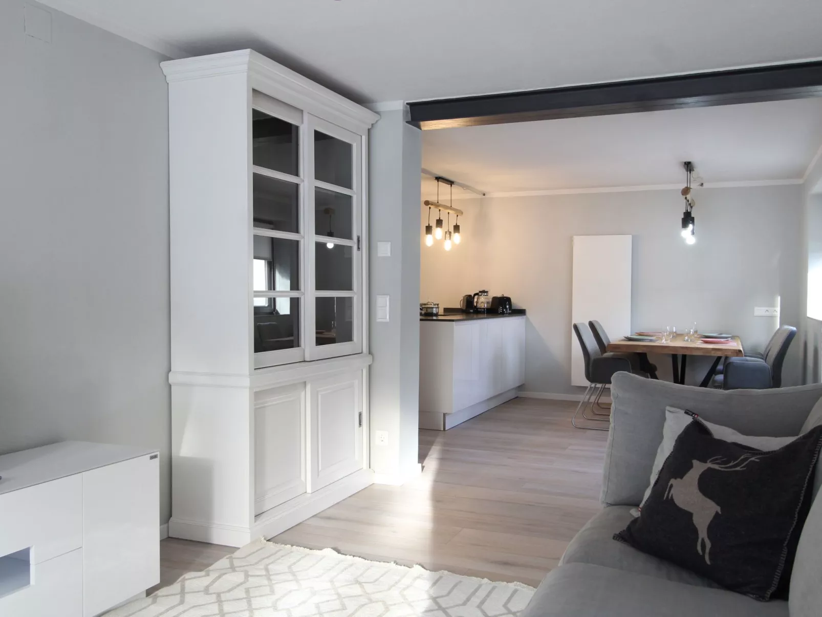 Laura-Image-tags.info